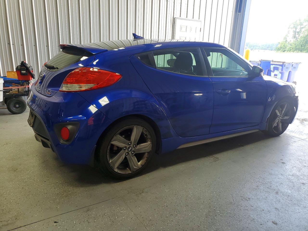 2015 Hyundai Veloster Turbo Синий vin: KMHTC6AE9FU220266