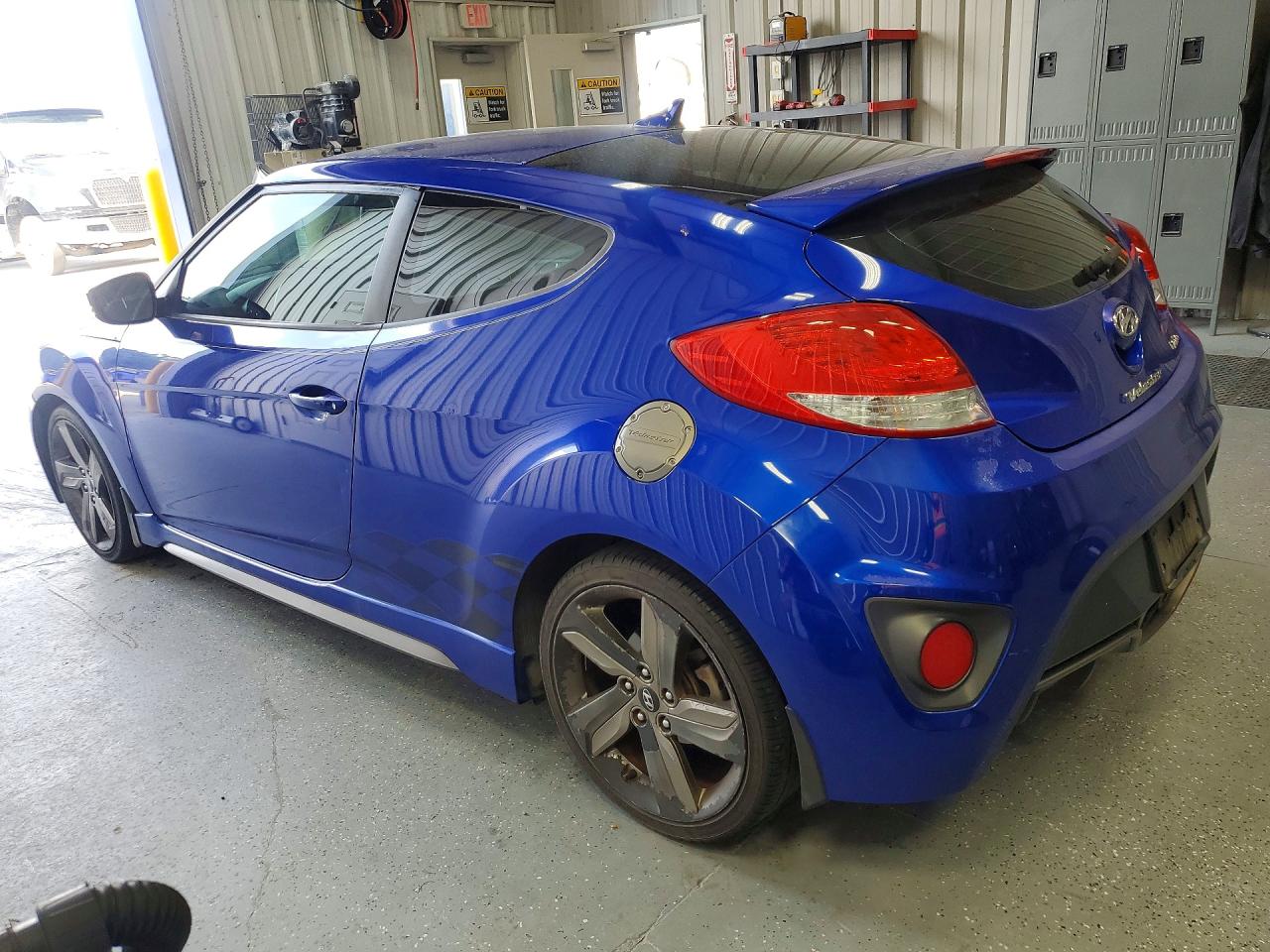 2015 Hyundai Veloster Turbo Синий vin: KMHTC6AE9FU220266