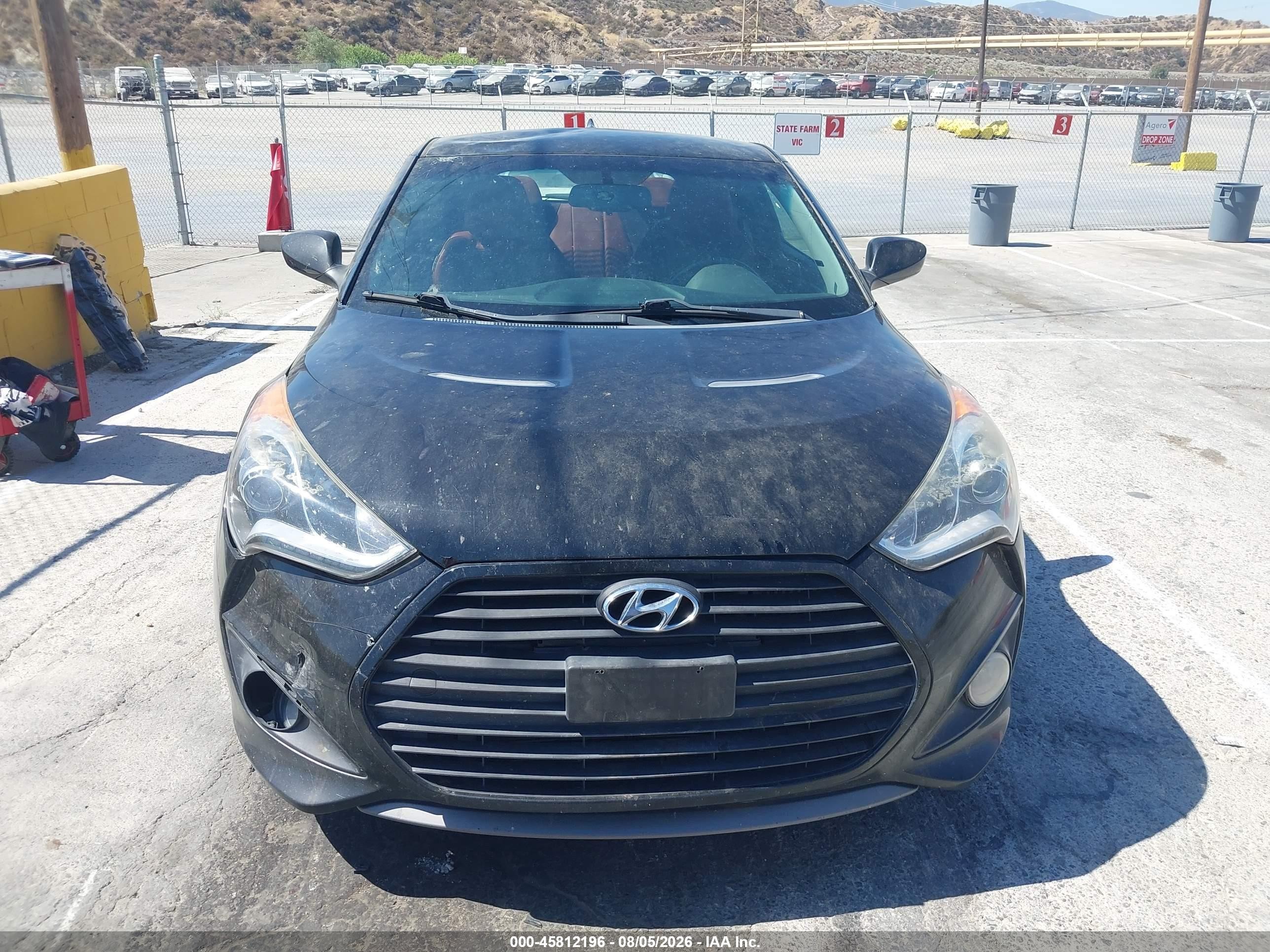 2015 Hyundai Veloster   Black vin: KMHTC6AE9FU236323