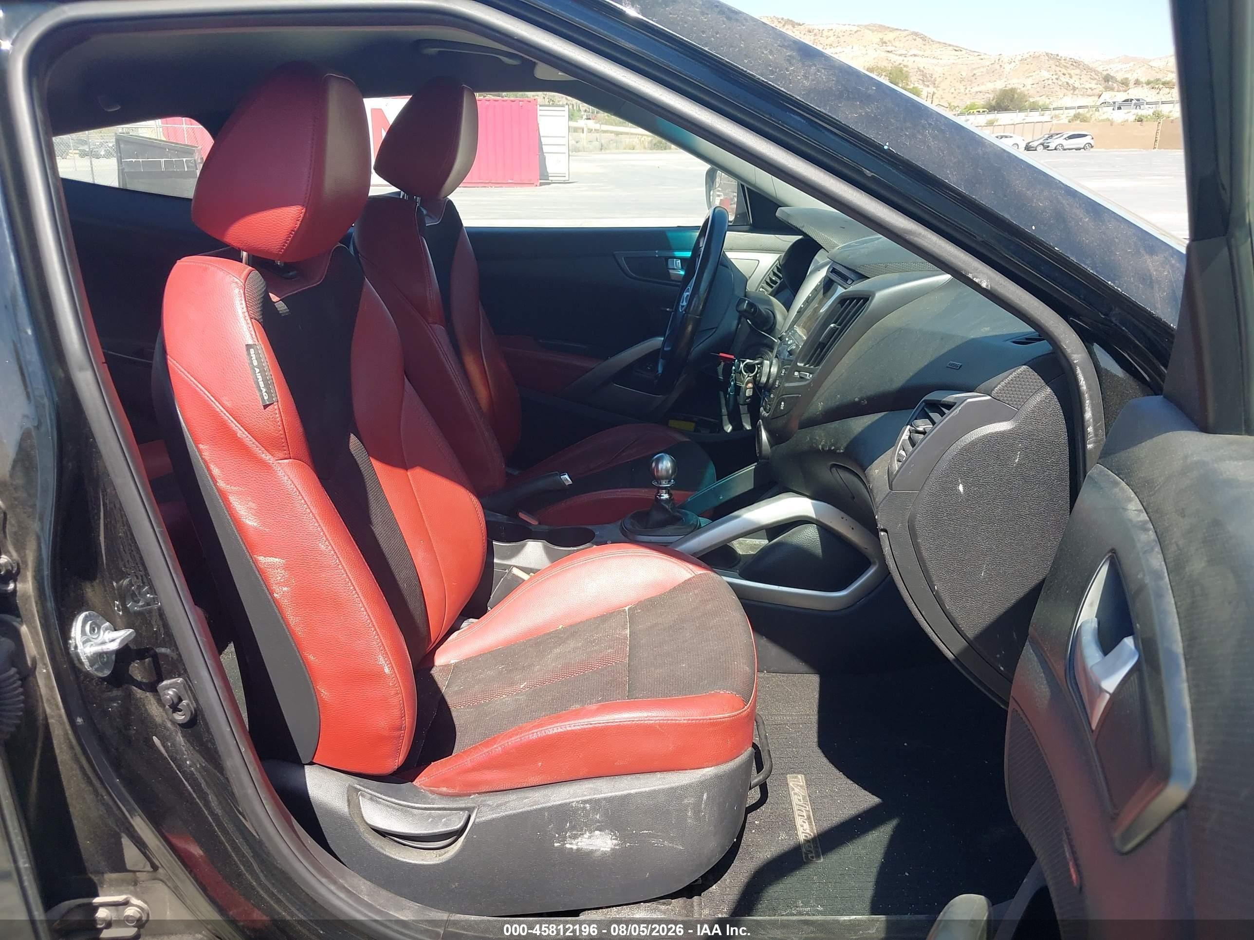 2015 Hyundai Veloster   Black vin: KMHTC6AE9FU236323