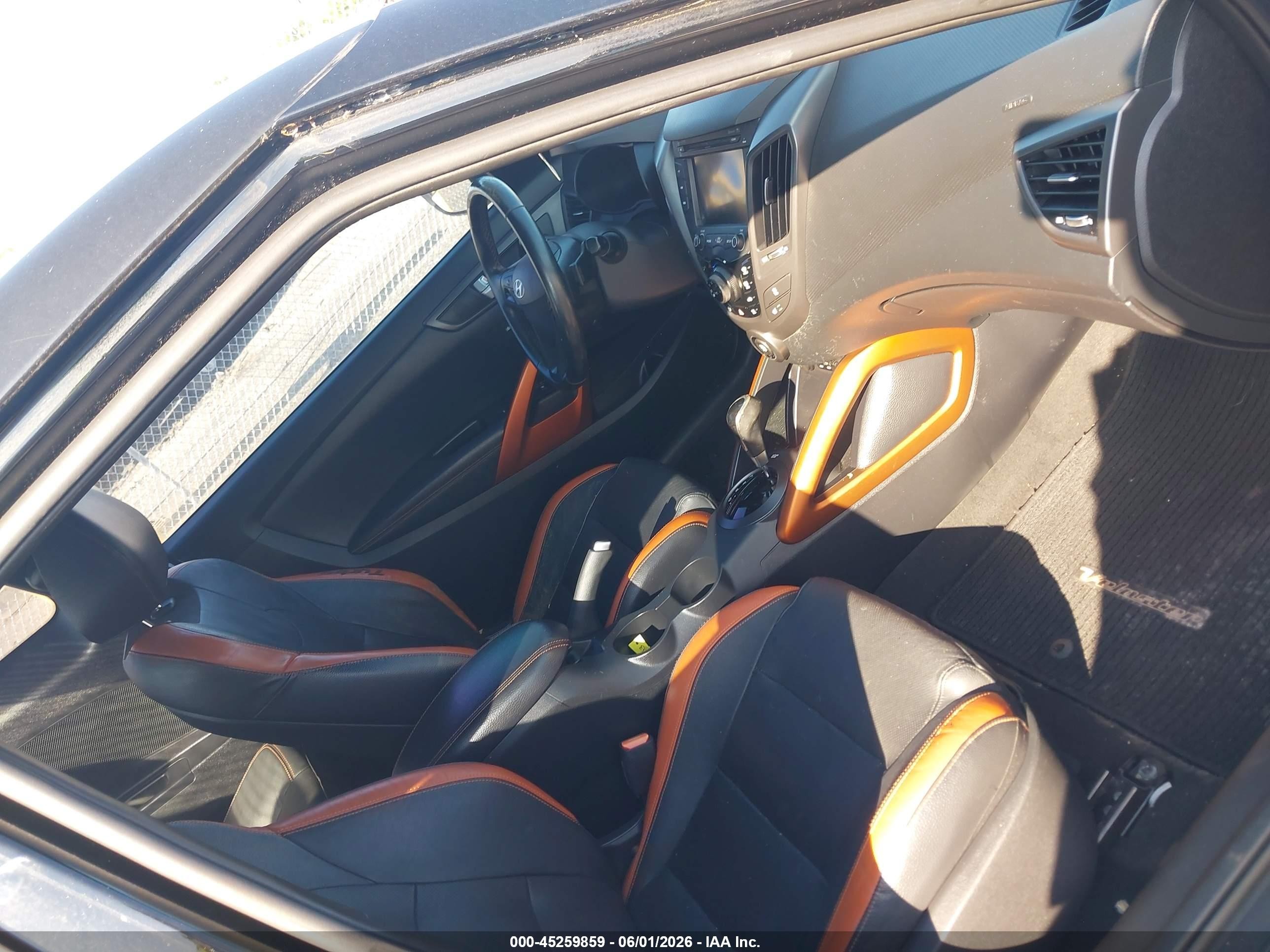 2016 Hyundai Veloster Turbo Black vin: KMHTC6AE9GU264351