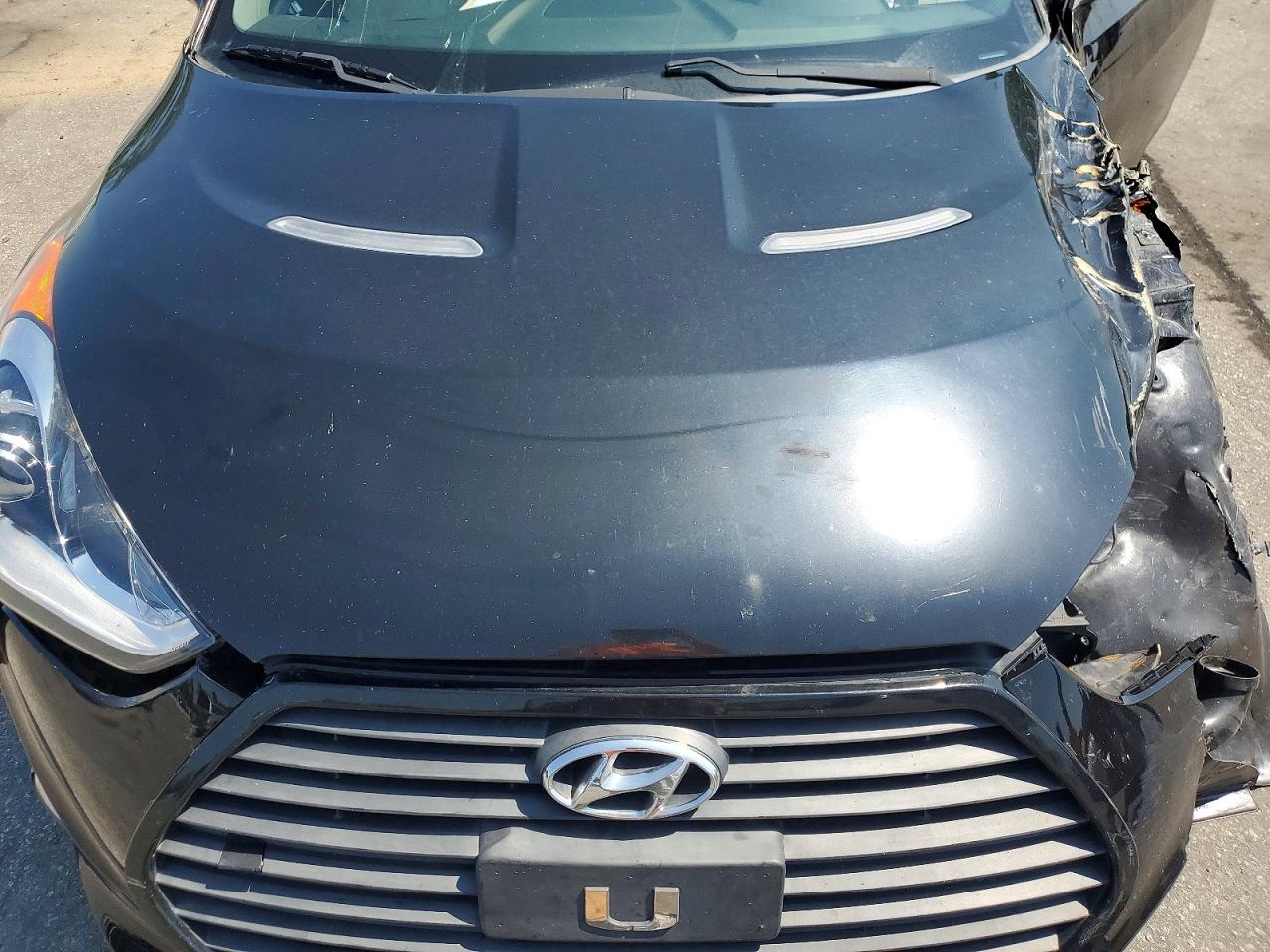 2014 Hyundai Veloster Turbo Black vin: KMHTC6AEXEU191004