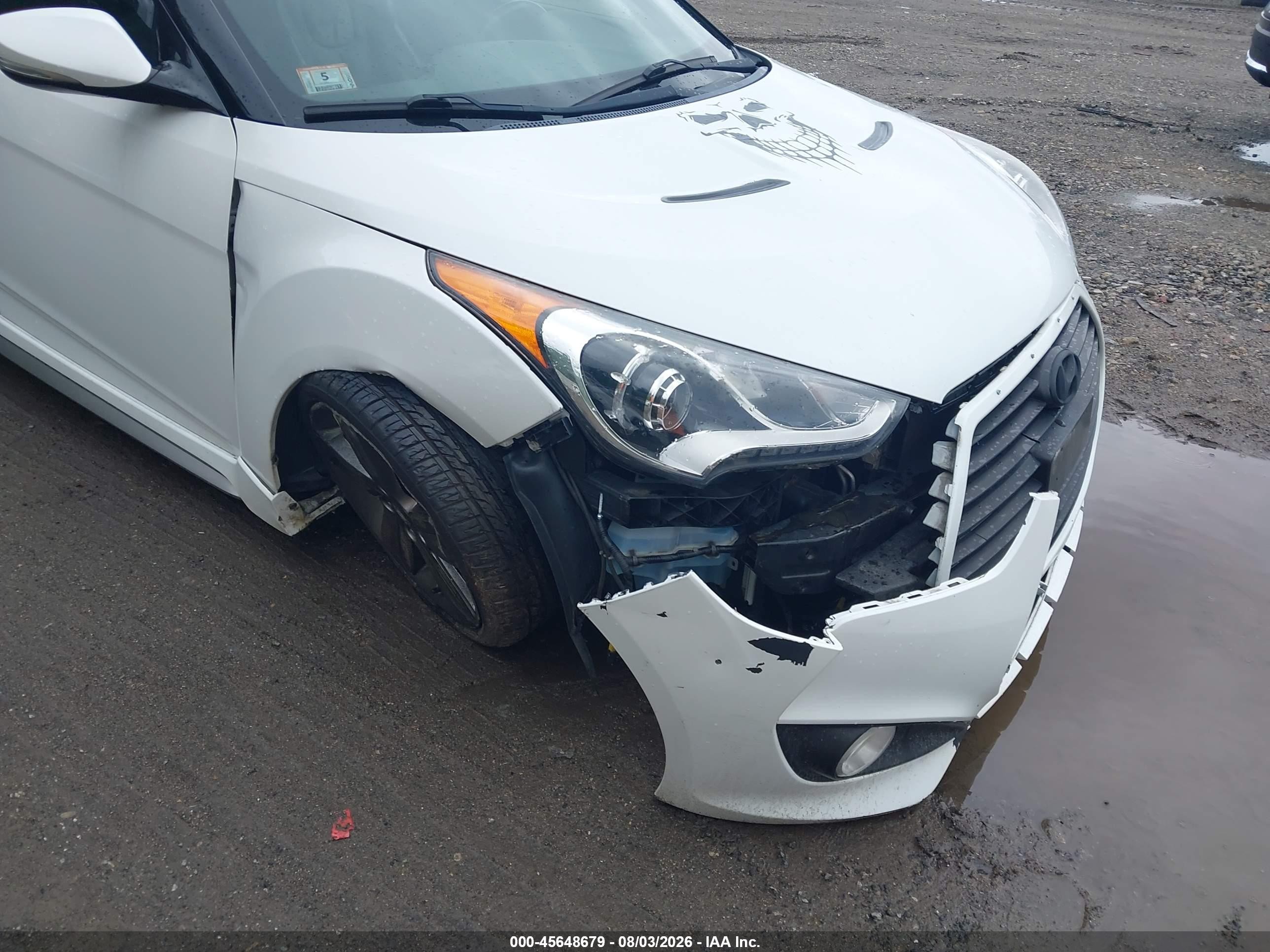 2014 Hyundai Veloster Turbo W/blue White vin: KMHTC6AEXEU207217