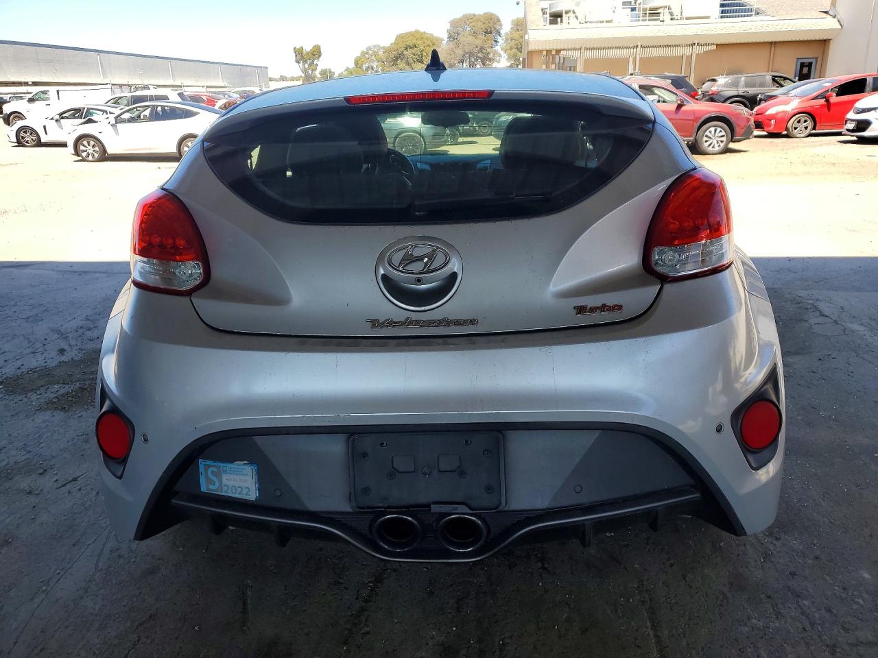 2015 Hyundai Veloster Turbo Silver vin: KMHTC6AEXFU225153