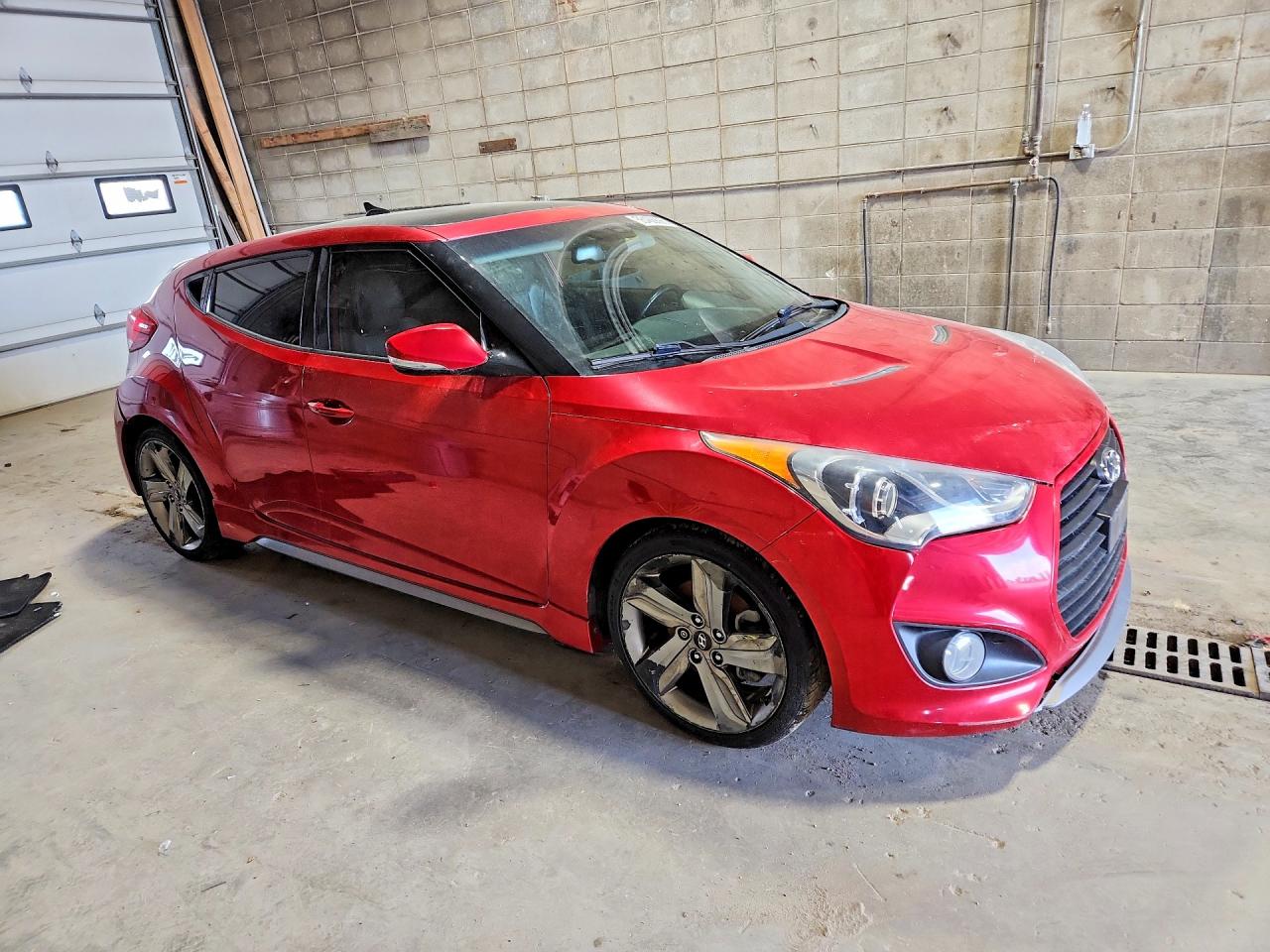 2015 Hyundai Veloster Turbo Red vin: KMHTC6AEXFU241000