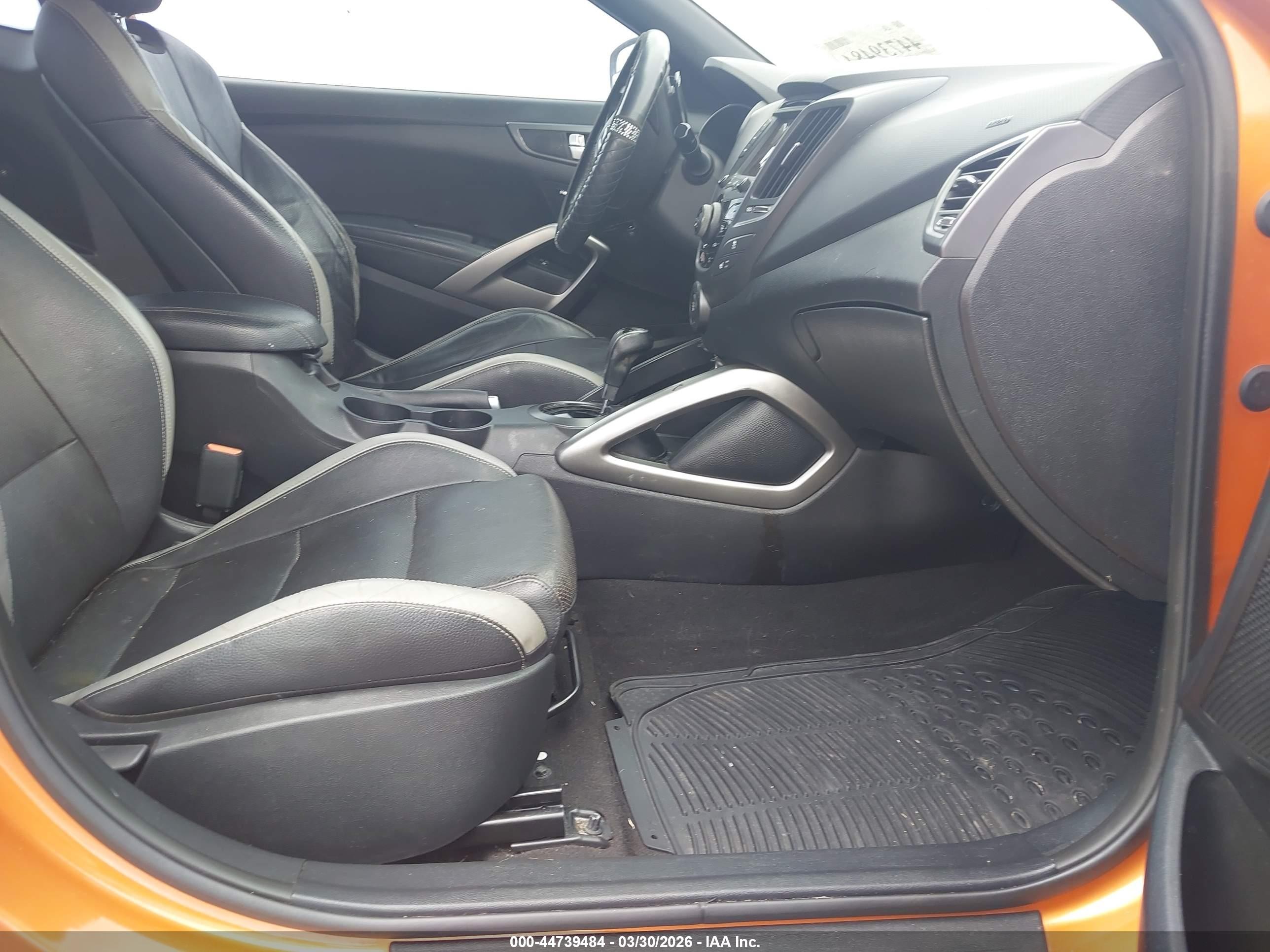 2016 Hyundai Veloster Turbo Orange vin: KMHTC6AEXGU281353
