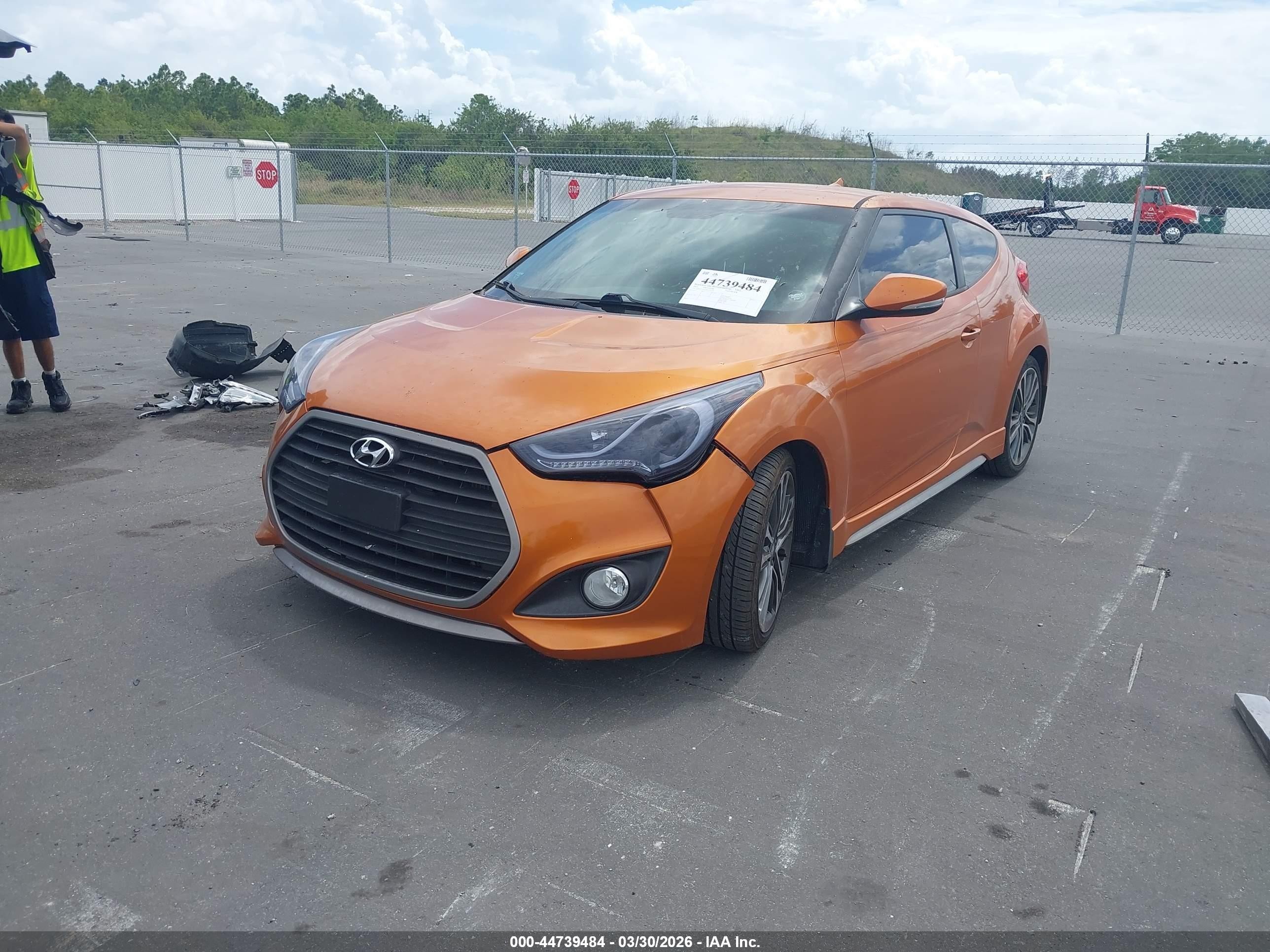 2016 Hyundai Veloster Turbo Orange vin: KMHTC6AEXGU281353