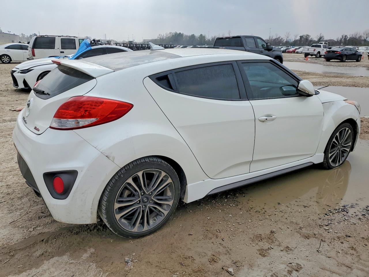 2017 Hyundai Veloster Turbo White vin: KMHTC6AEXHU310335
