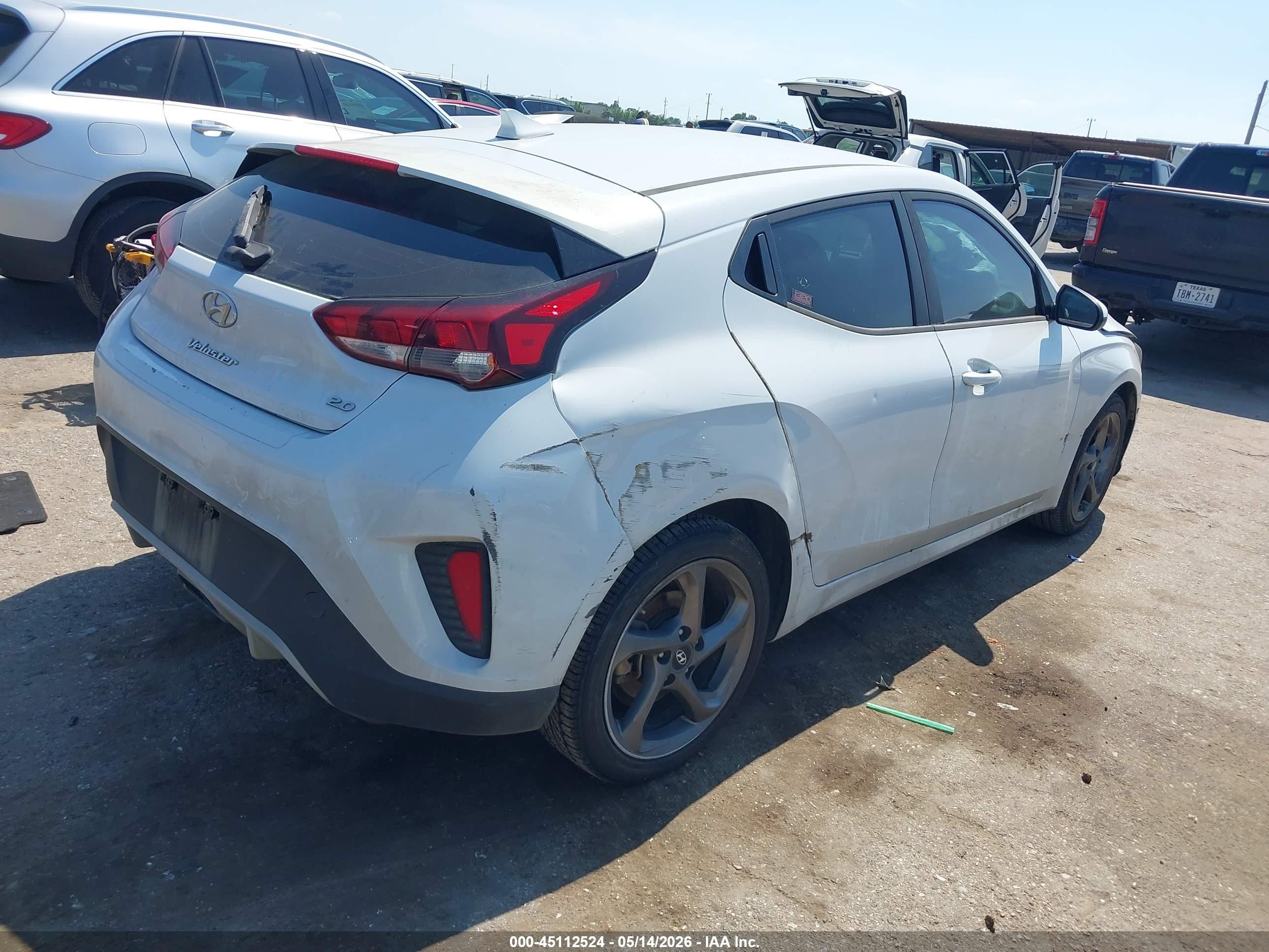 2020 Hyundai Veloster 2.0 Белый vin: KMHTG6AF1LU031409