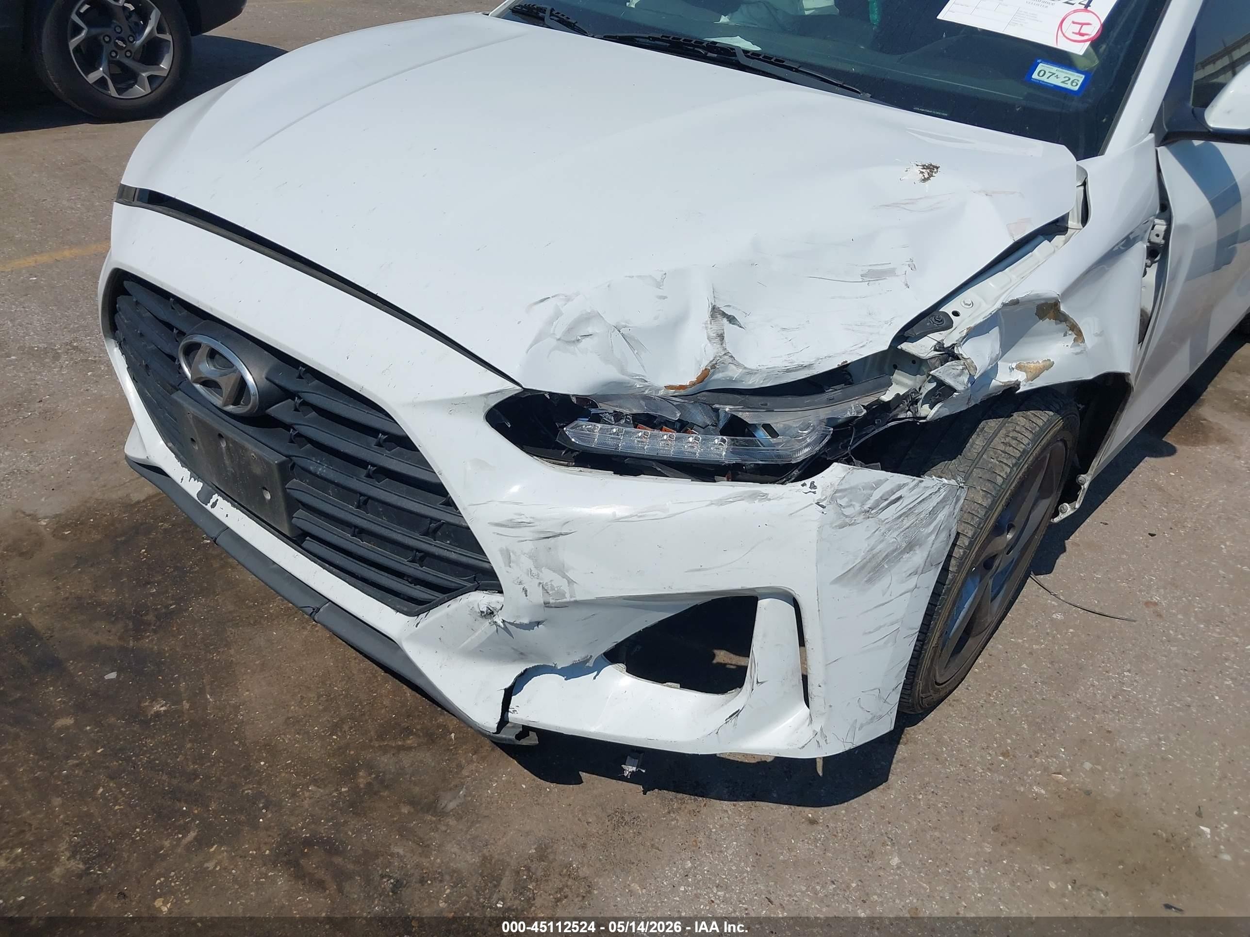 2020 Hyundai Veloster 2.0 Белый vin: KMHTG6AF1LU031409