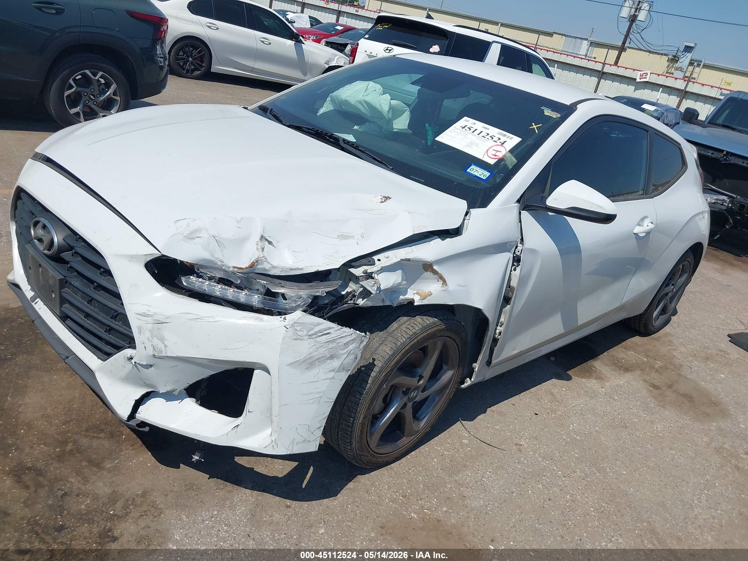 2020 Hyundai Veloster 2.0 Белый vin: KMHTG6AF1LU031409