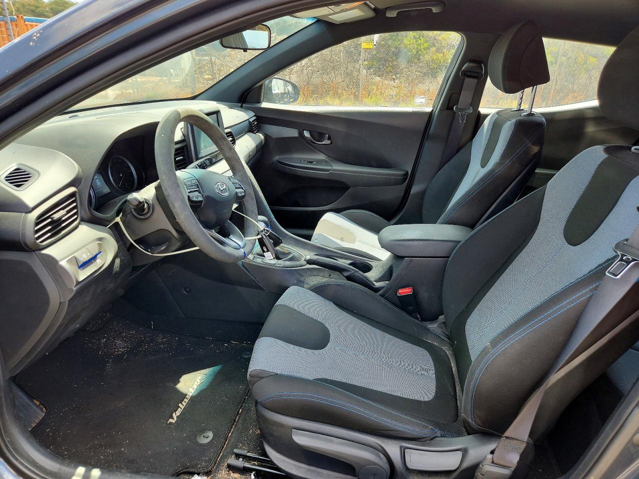 2020 Hyundai Veloster 2.0l Charcoal vin: KMHTG6AF3LU029712
