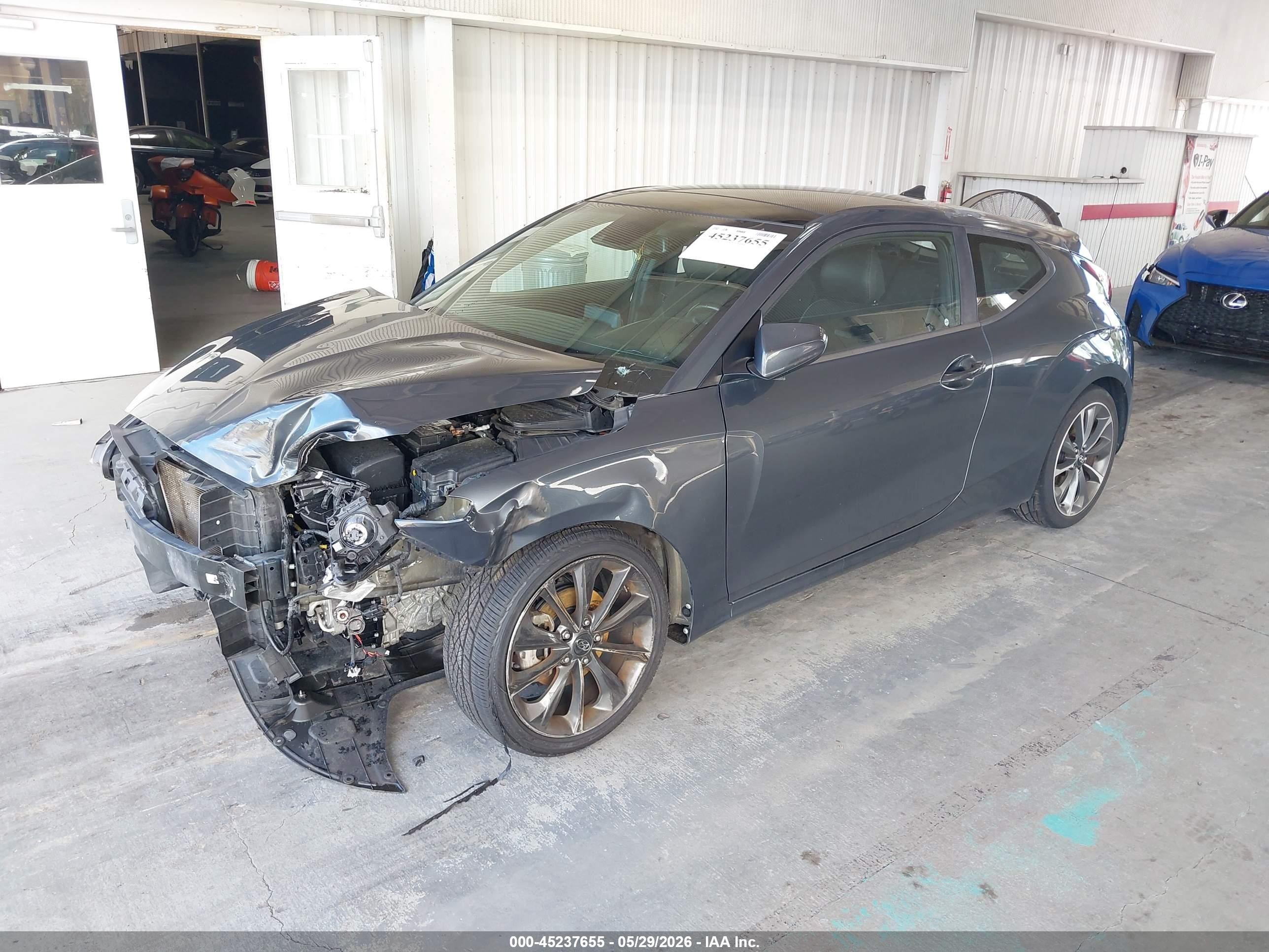 2019 Hyundai Veloster 2.0 Premium Серый vin: KMHTG6AF6KU007394