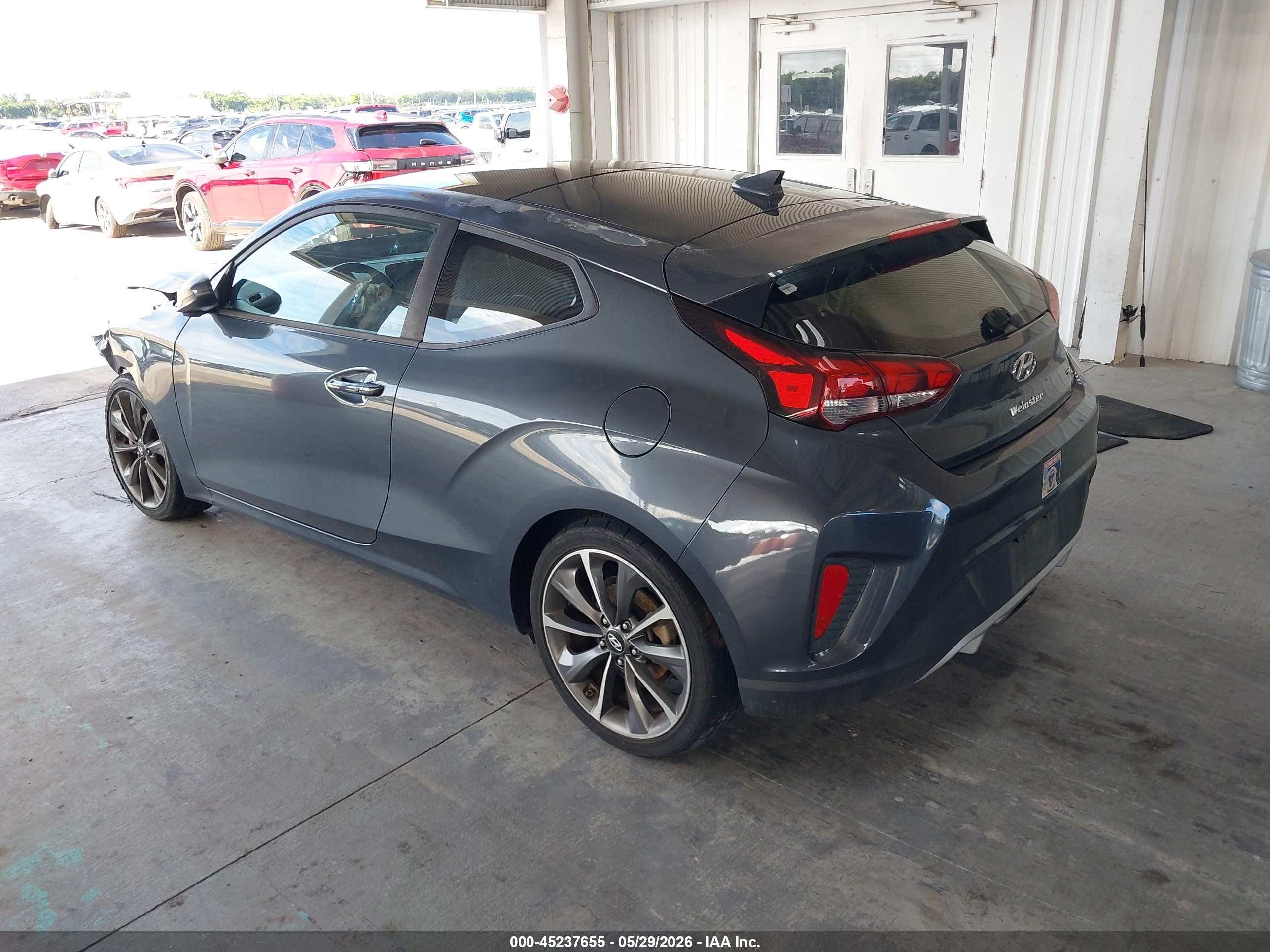 2019 Hyundai Veloster 2.0 Premium Серый vin: KMHTG6AF6KU007394