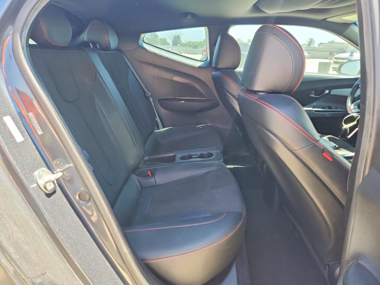 2019 Hyundai Veloster 2.0l Premium Gray vin: KMHTG6AF6KU013065