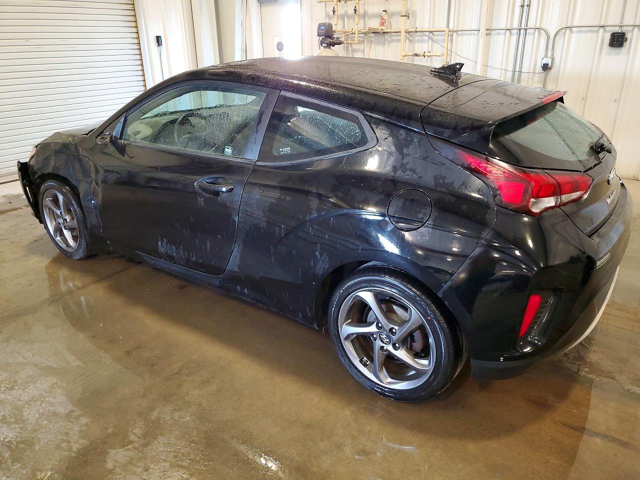 2020 Hyundai Veloster 2.0l Black vin: KMHTG6AF6LU024536