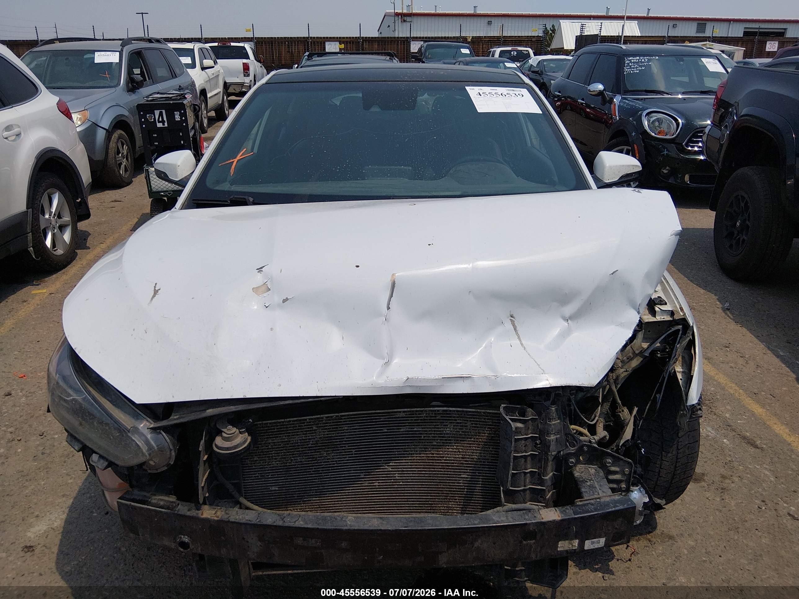 2019 Hyundai Veloster 2.0 Premium White vin: KMHTG6AF8KU012595