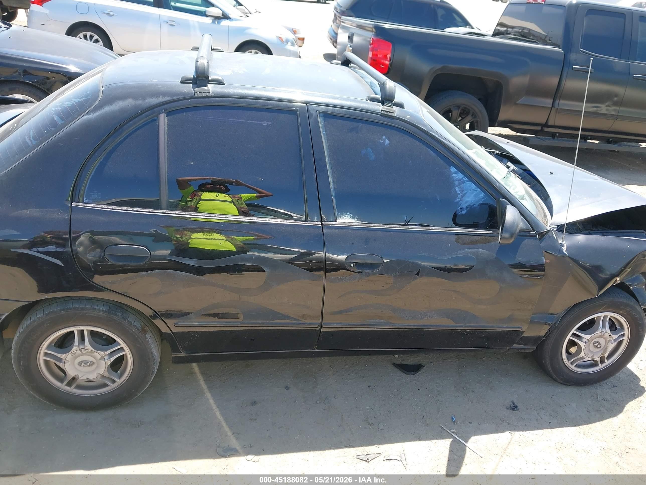 1999 Hyundai Accent Gl Black vin: KMHVF24N1XU585014