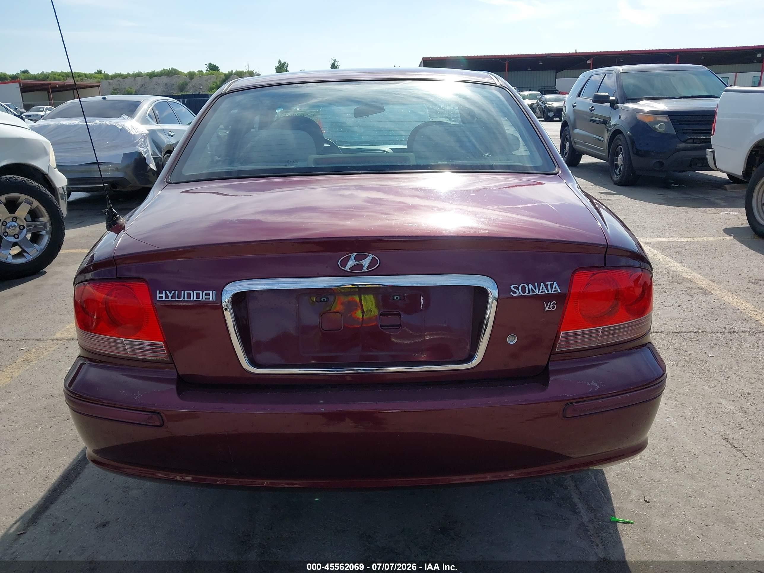 2005 Hyundai Sonata Gl V6 Burgundy vin: KMHWF25H05A137441