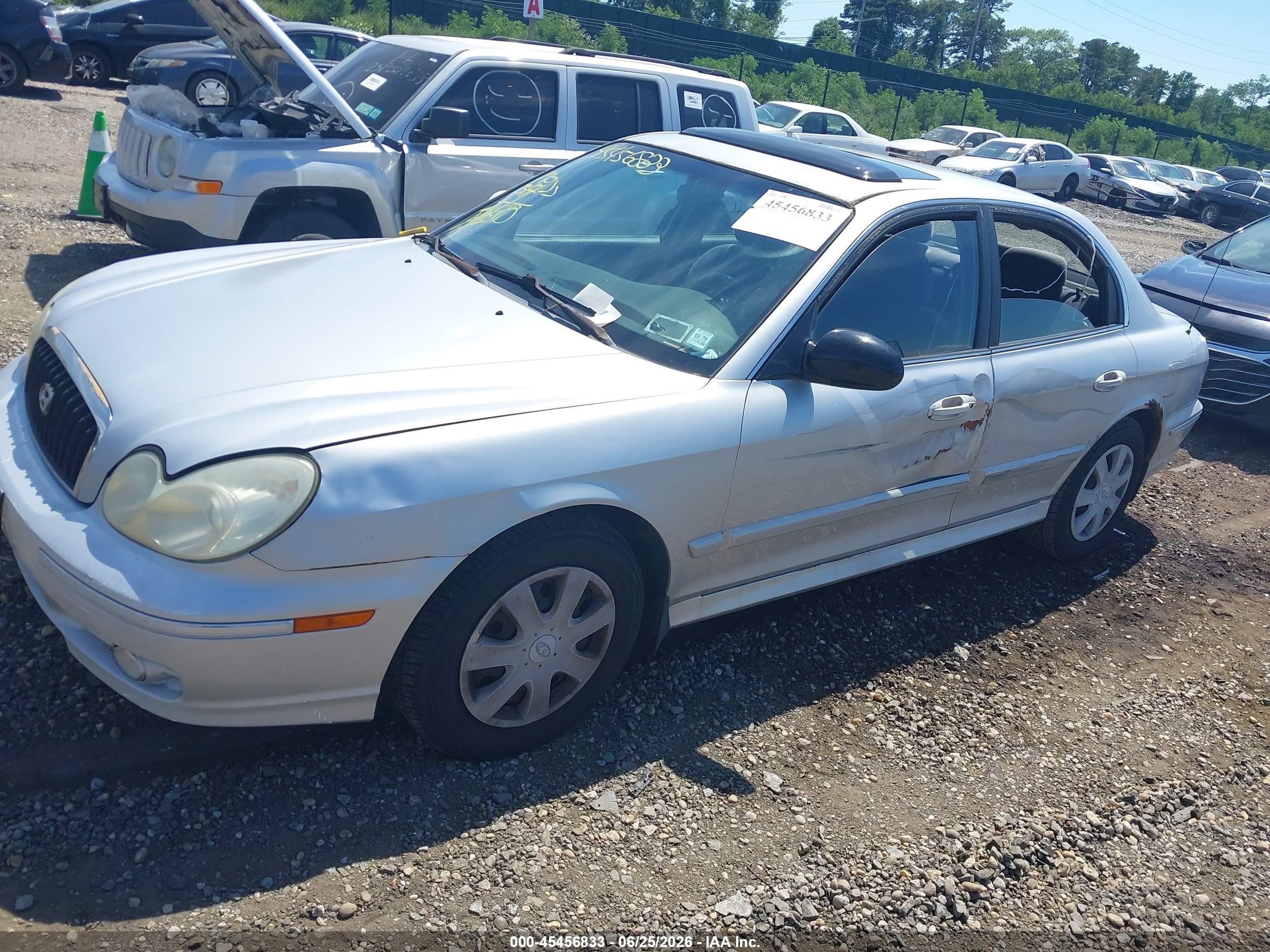 2002 Hyundai Sonata Gls Silver vin: KMHWF25H12A616639