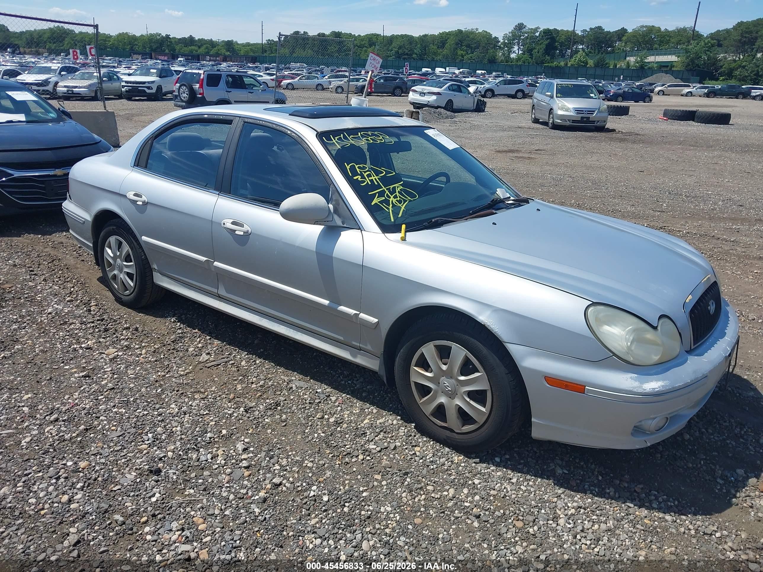 2002 Hyundai Sonata Gls Silver vin: KMHWF25H12A616639