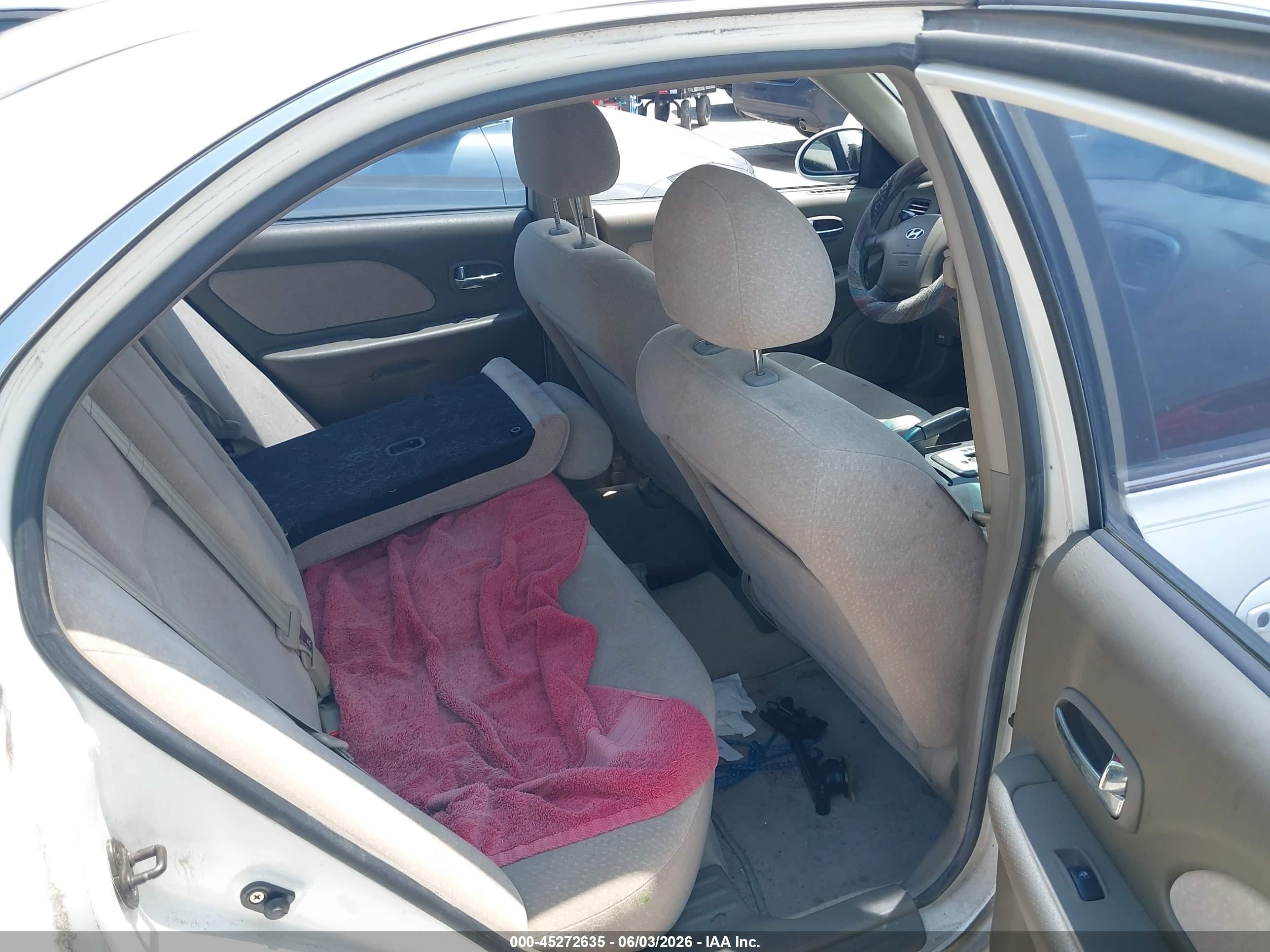 2002 Hyundai Sonata Gls White vin: KMHWF25H32A616979