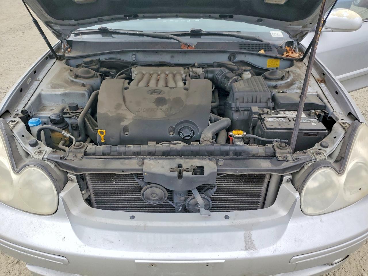 2005 Hyundai Sonata Gl Серый vin: KMHWF25H55A194525