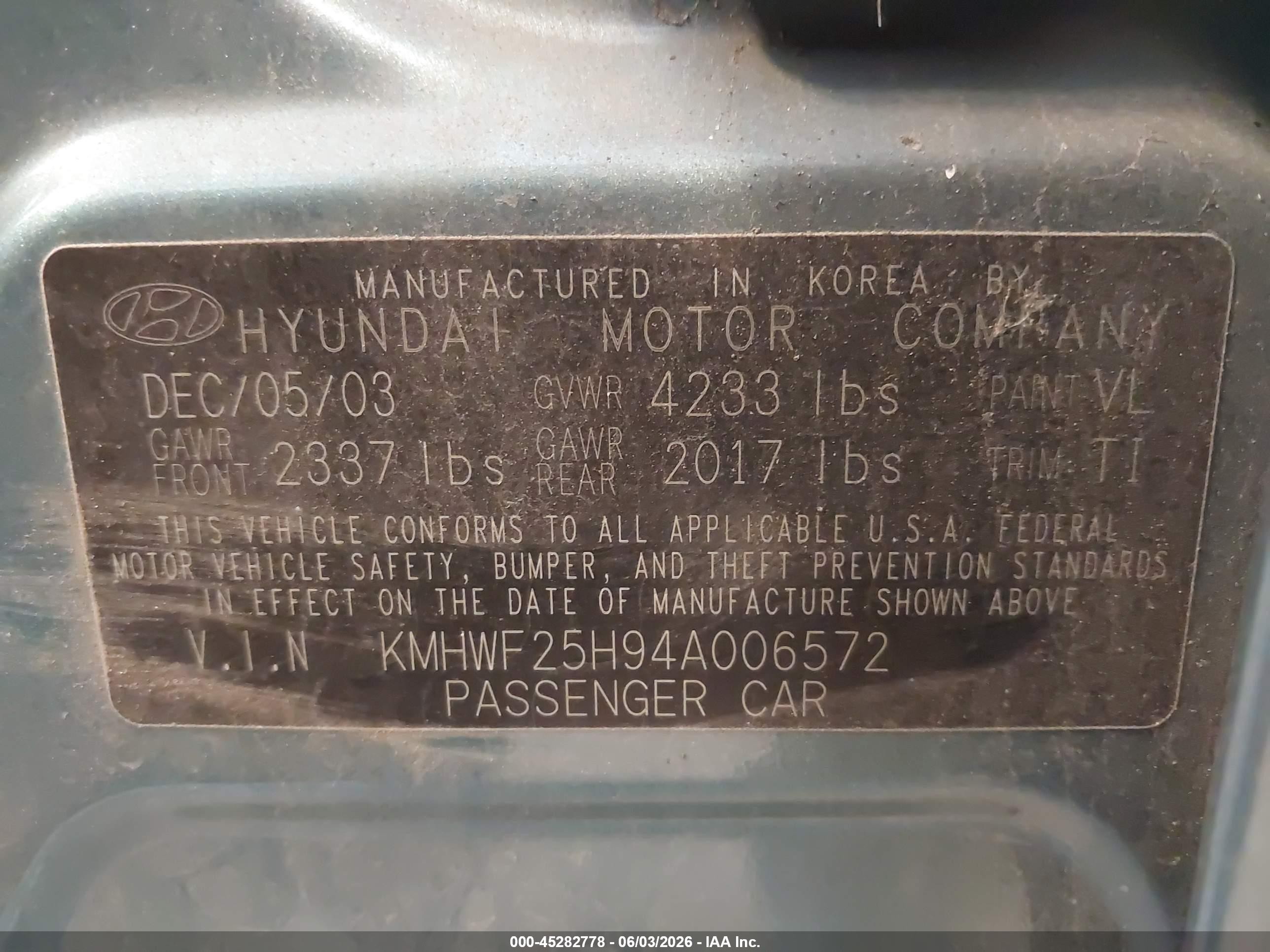2004 Hyundai Sonata   Light Blue vin: KMHWF25H94A006572