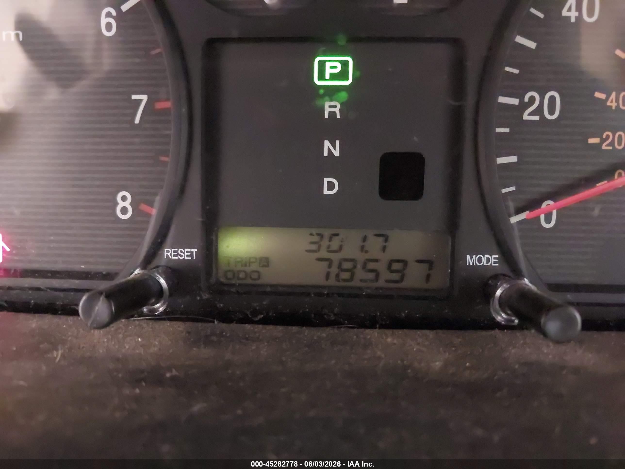 2004 Hyundai Sonata   Light Blue vin: KMHWF25H94A006572
