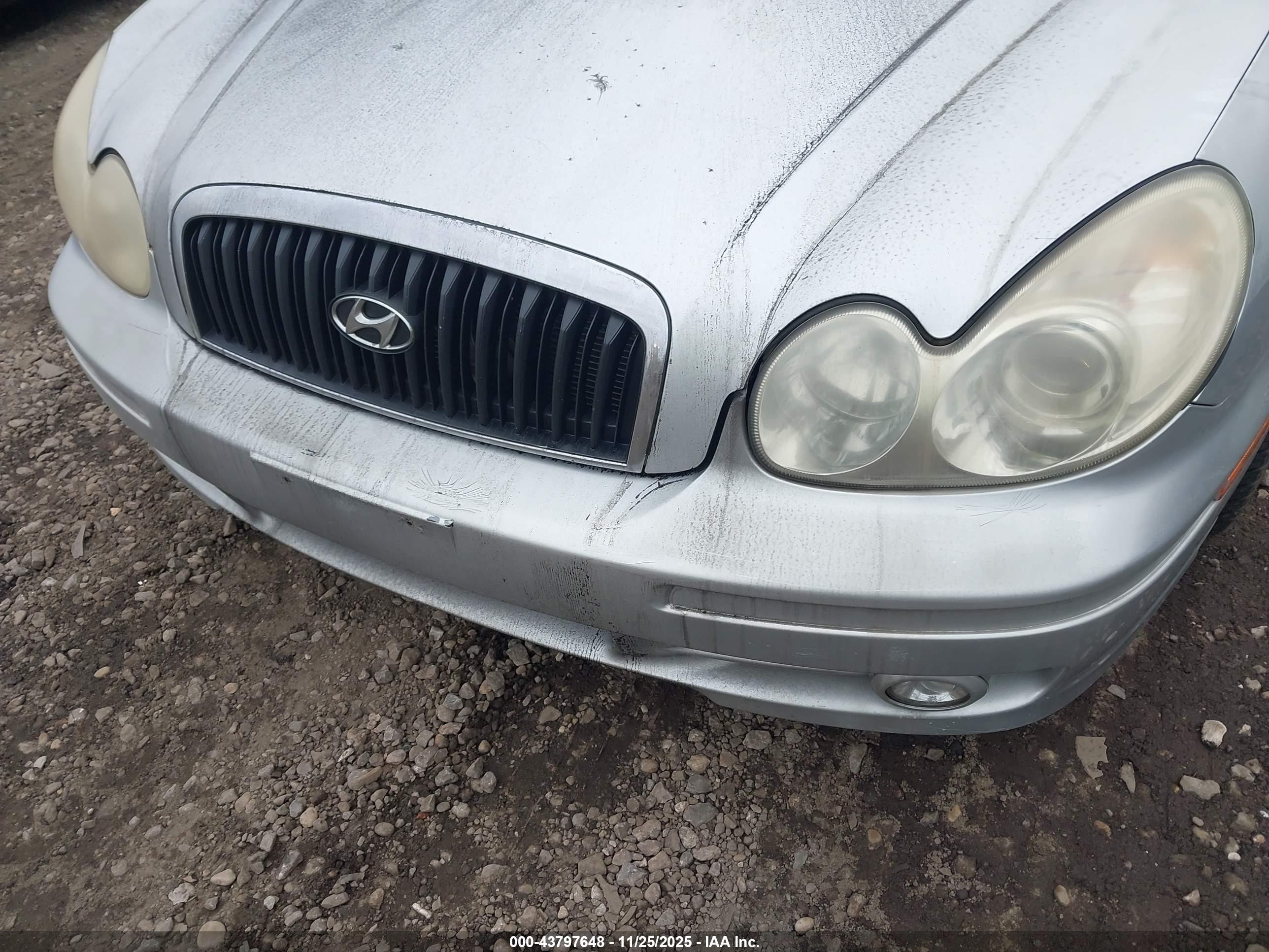 2002 Hyundai Sonata Gls Gray vin: KMHWF25HX2A698614
