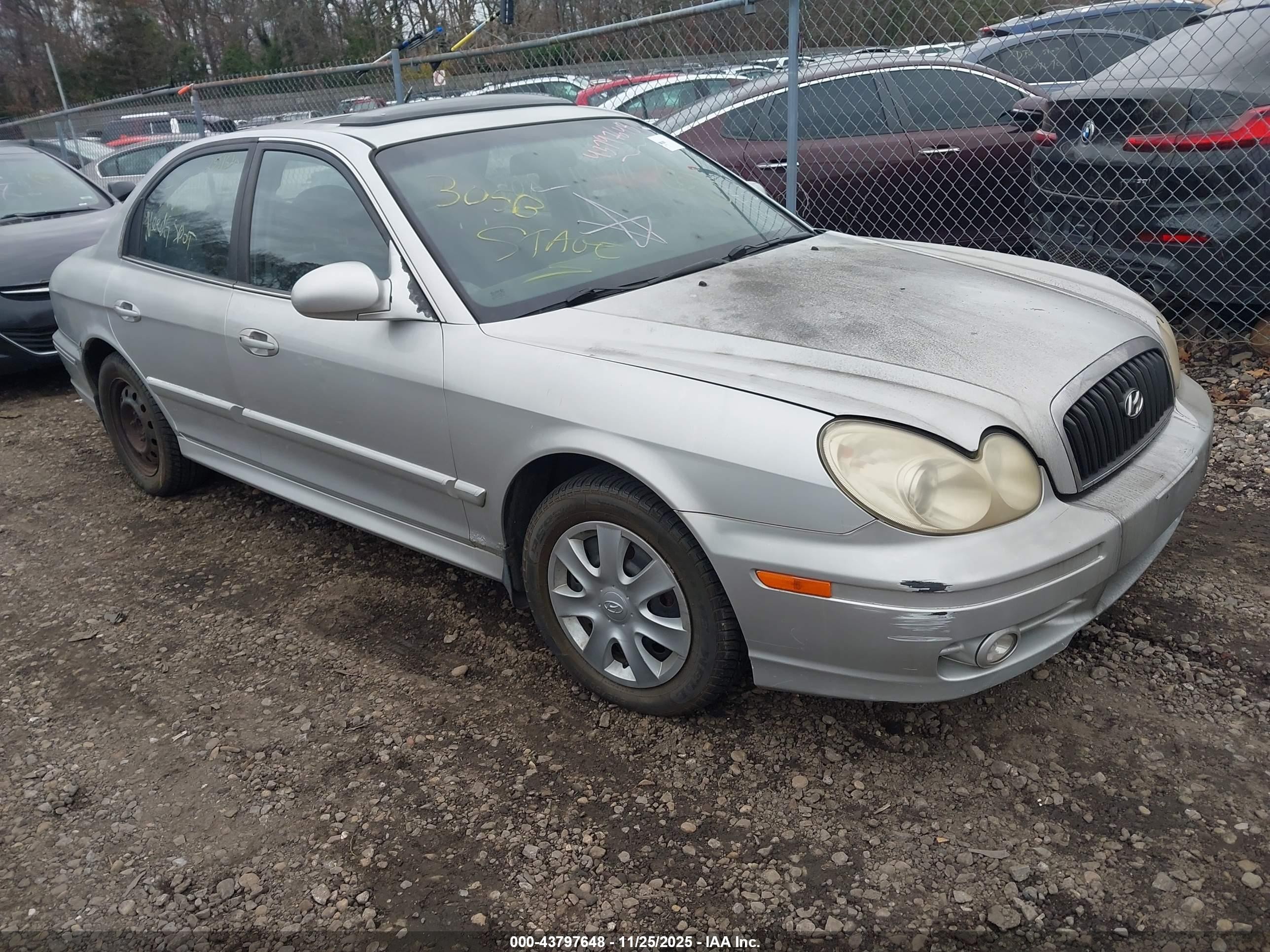 2002 Hyundai Sonata Gls Gray vin: KMHWF25HX2A698614