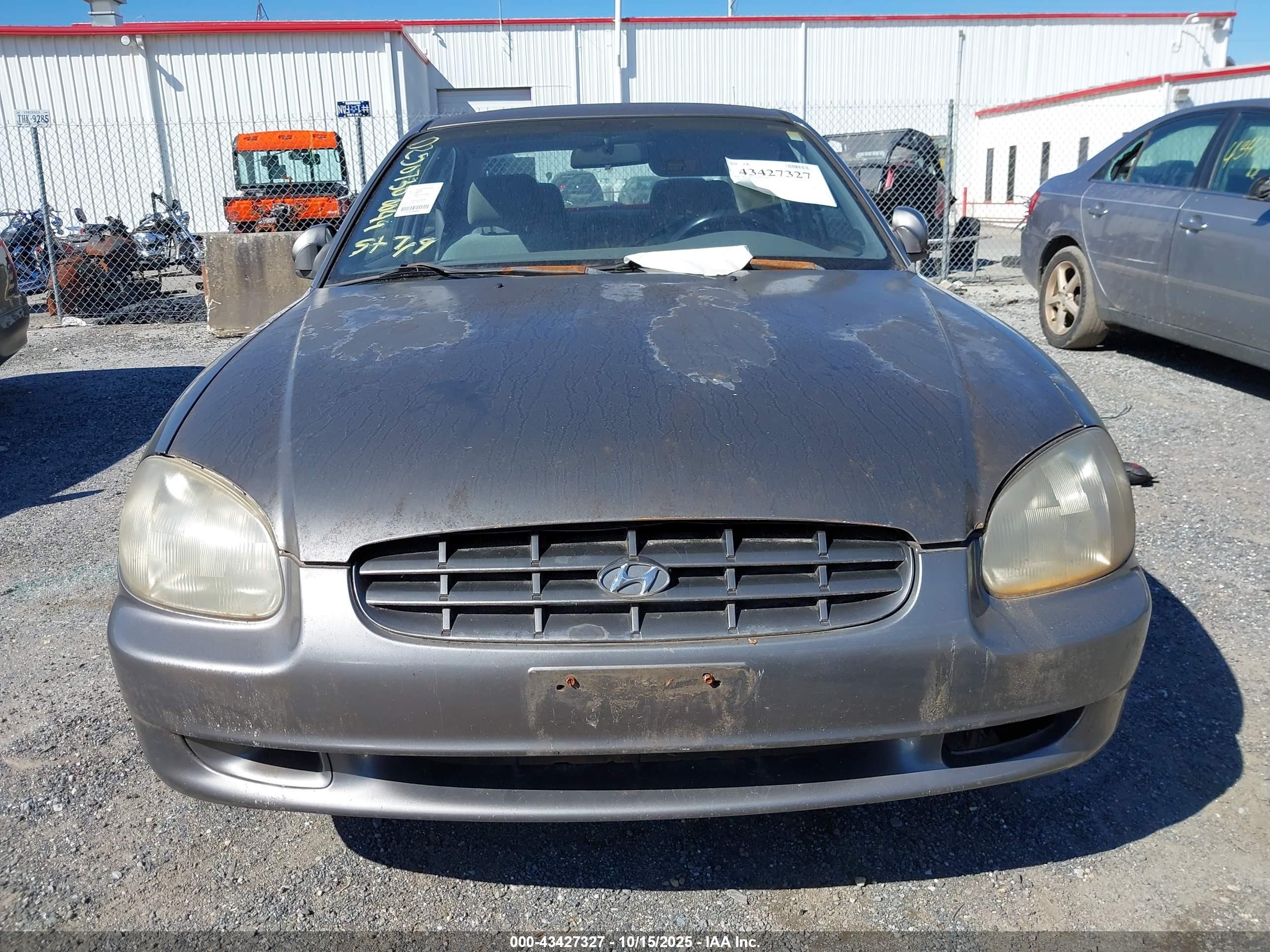 2001 Hyundai Sonata Серый vin: KMHWF25S01A436000