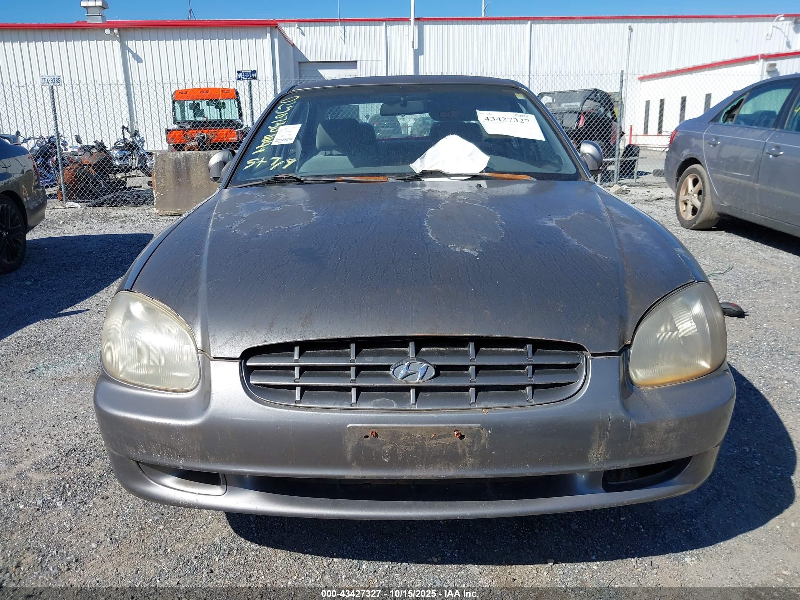 2001 Hyundai Sonata Серый vin: KMHWF25S01A436000