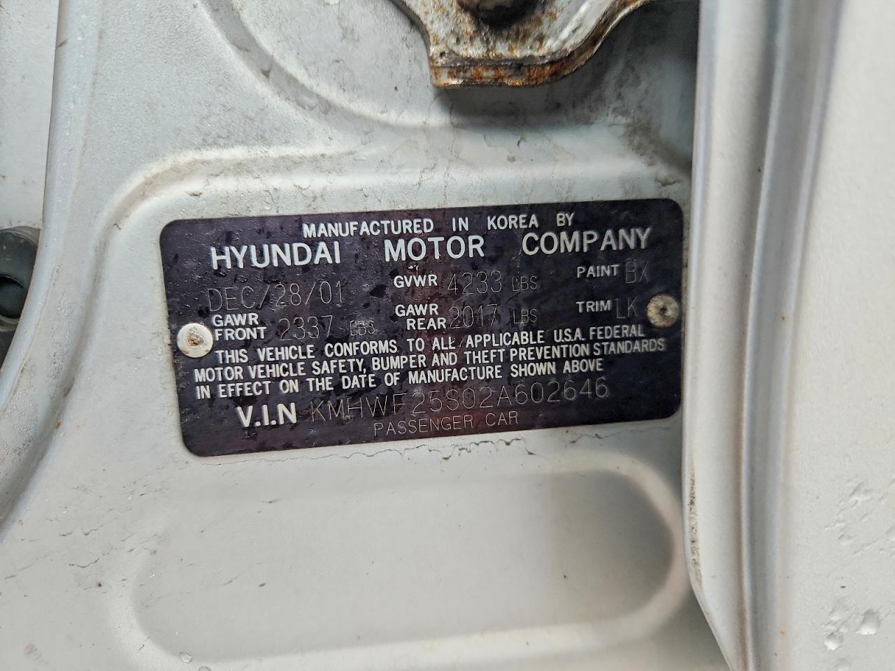 2002 Hyundai Sonata Base Silver vin: KMHWF25S02A602646