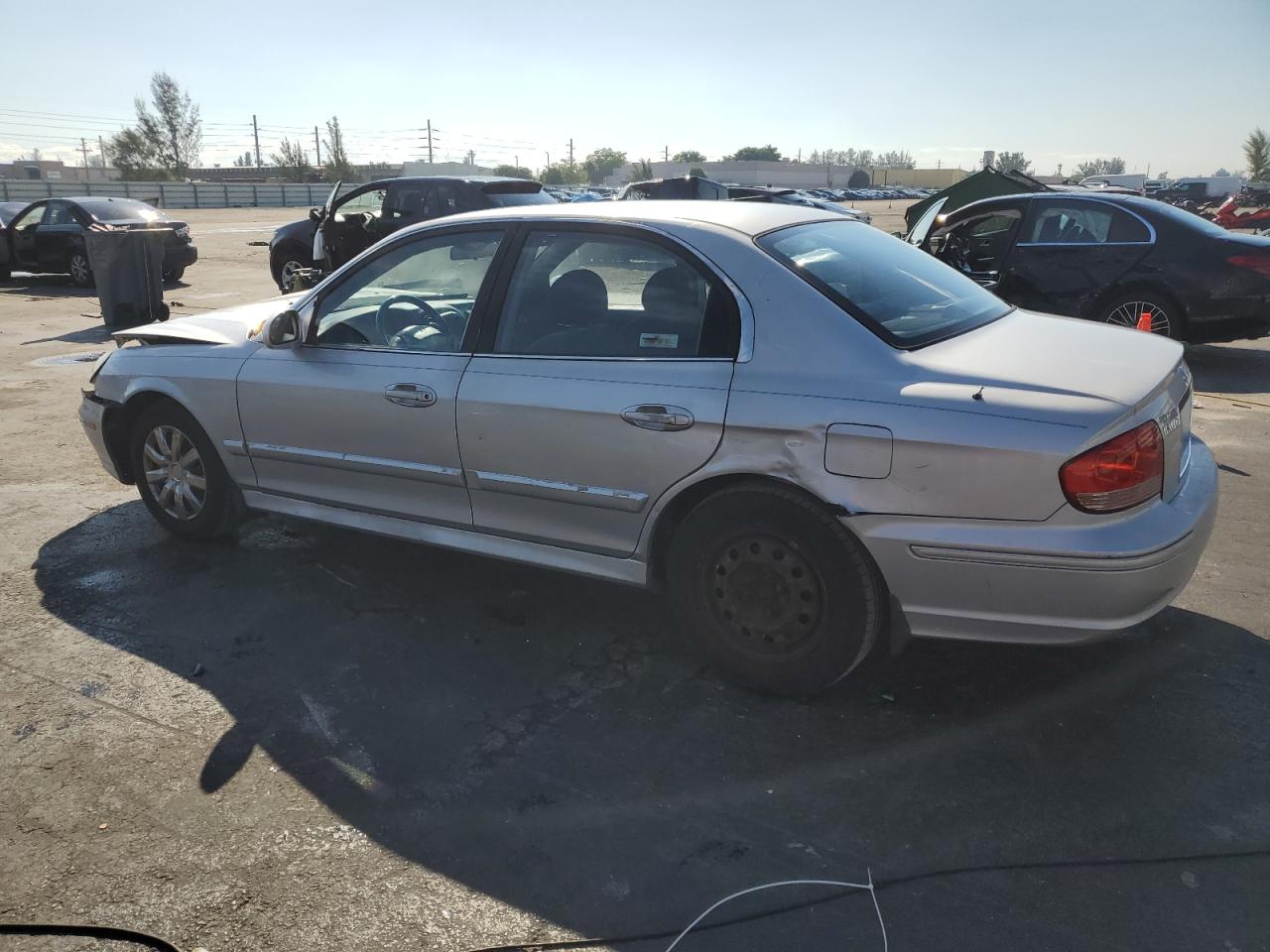 2003 Hyundai Sonata Gl Silver vin: KMHWF25S13A742092