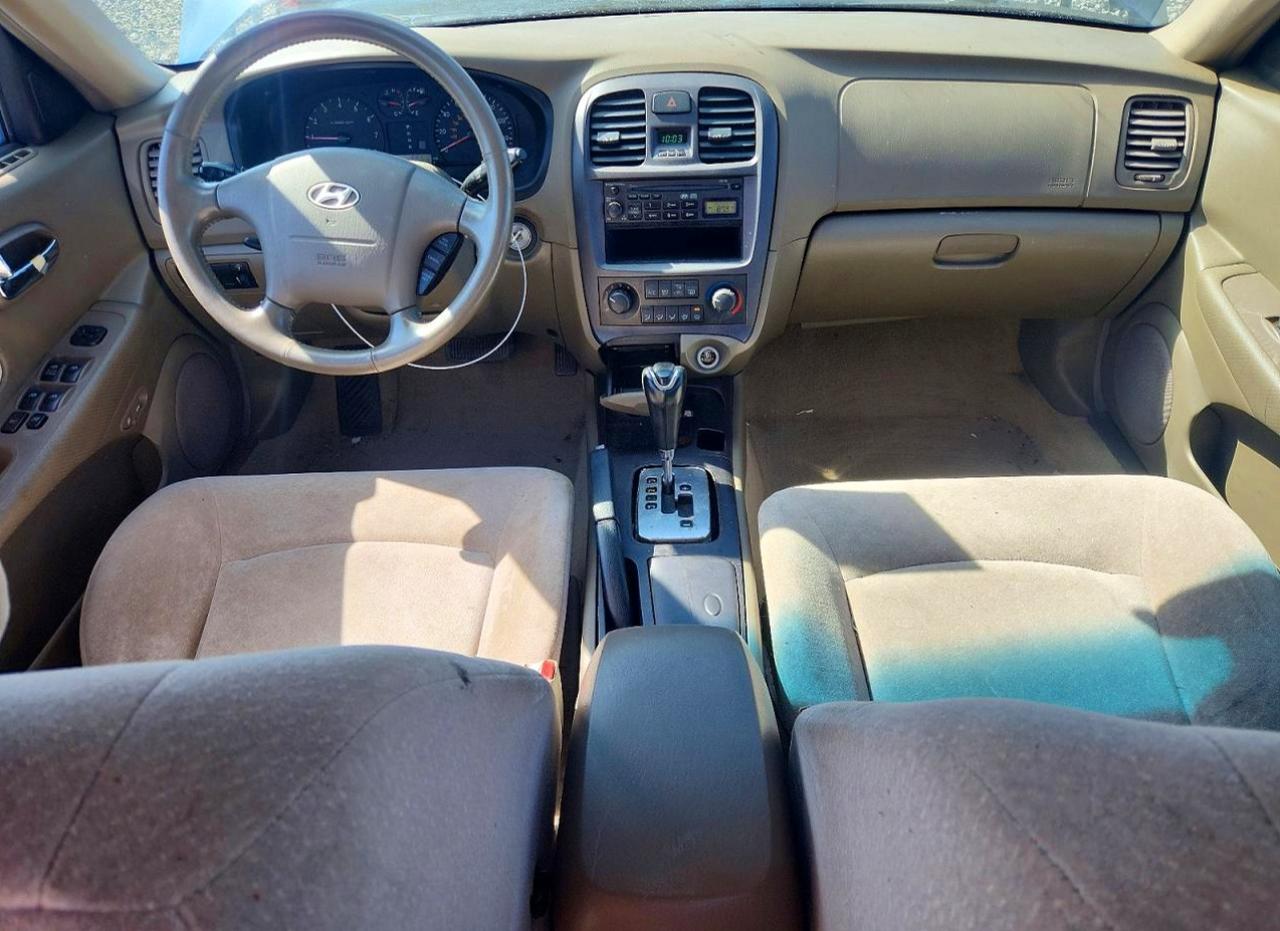 2004 Hyundai Sonata Base Blue vin: KMHWF25S24A996847