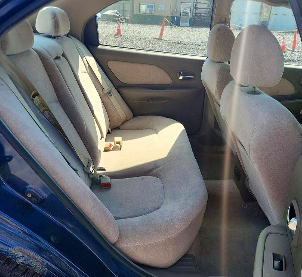 2004 Hyundai Sonata Base Blue vin: KMHWF25S24A996847
