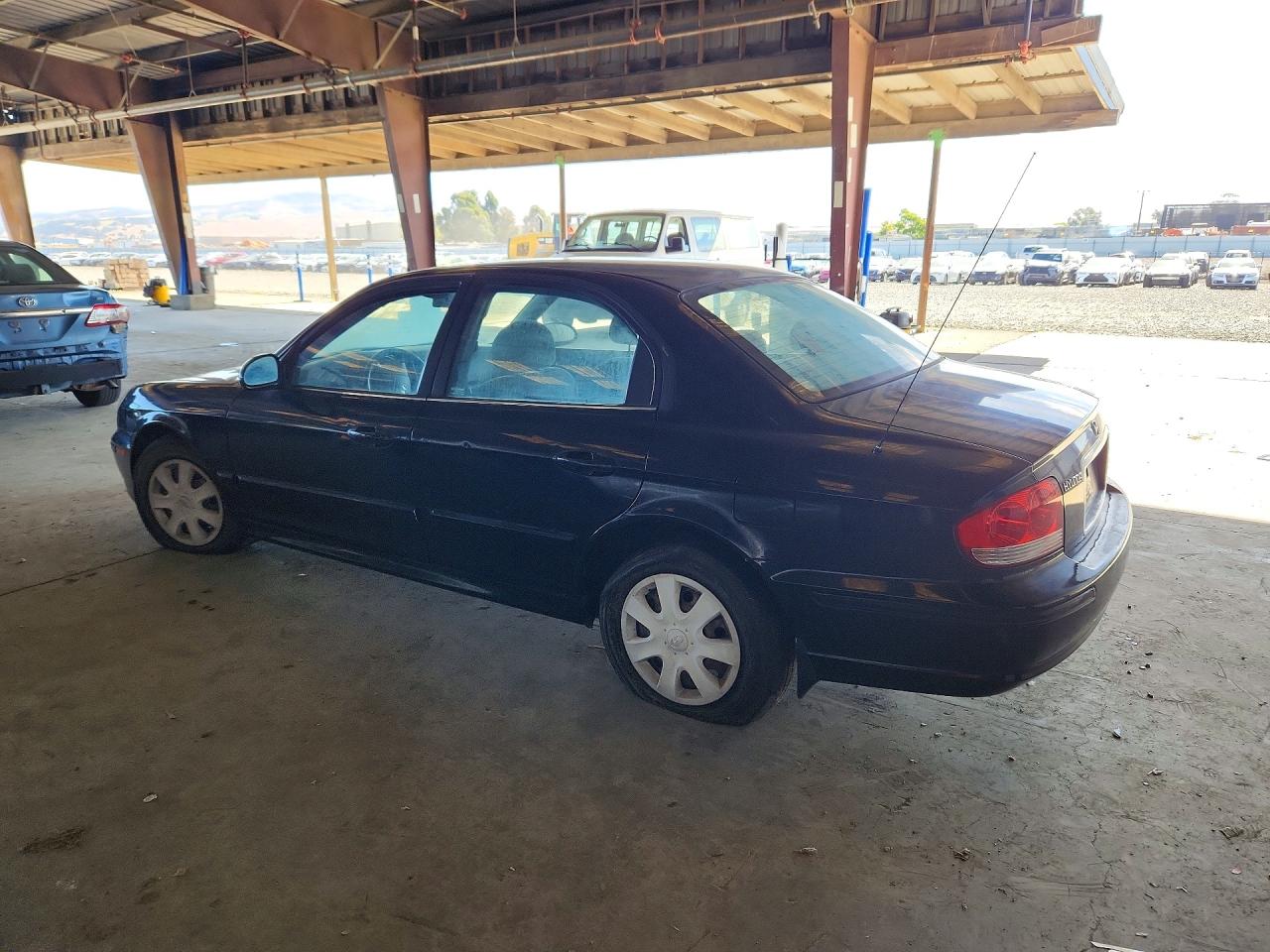 2005 Hyundai Sonata Gl Black vin: KMHWF25S25A152230