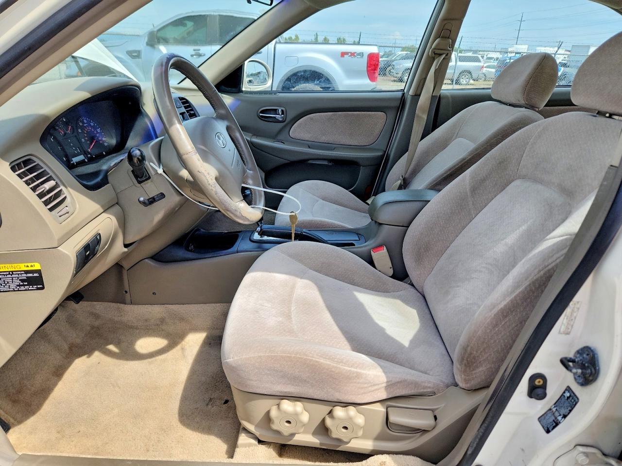 2002 Hyundai Sonata Gl White vin: KMHWF25S32A521639
