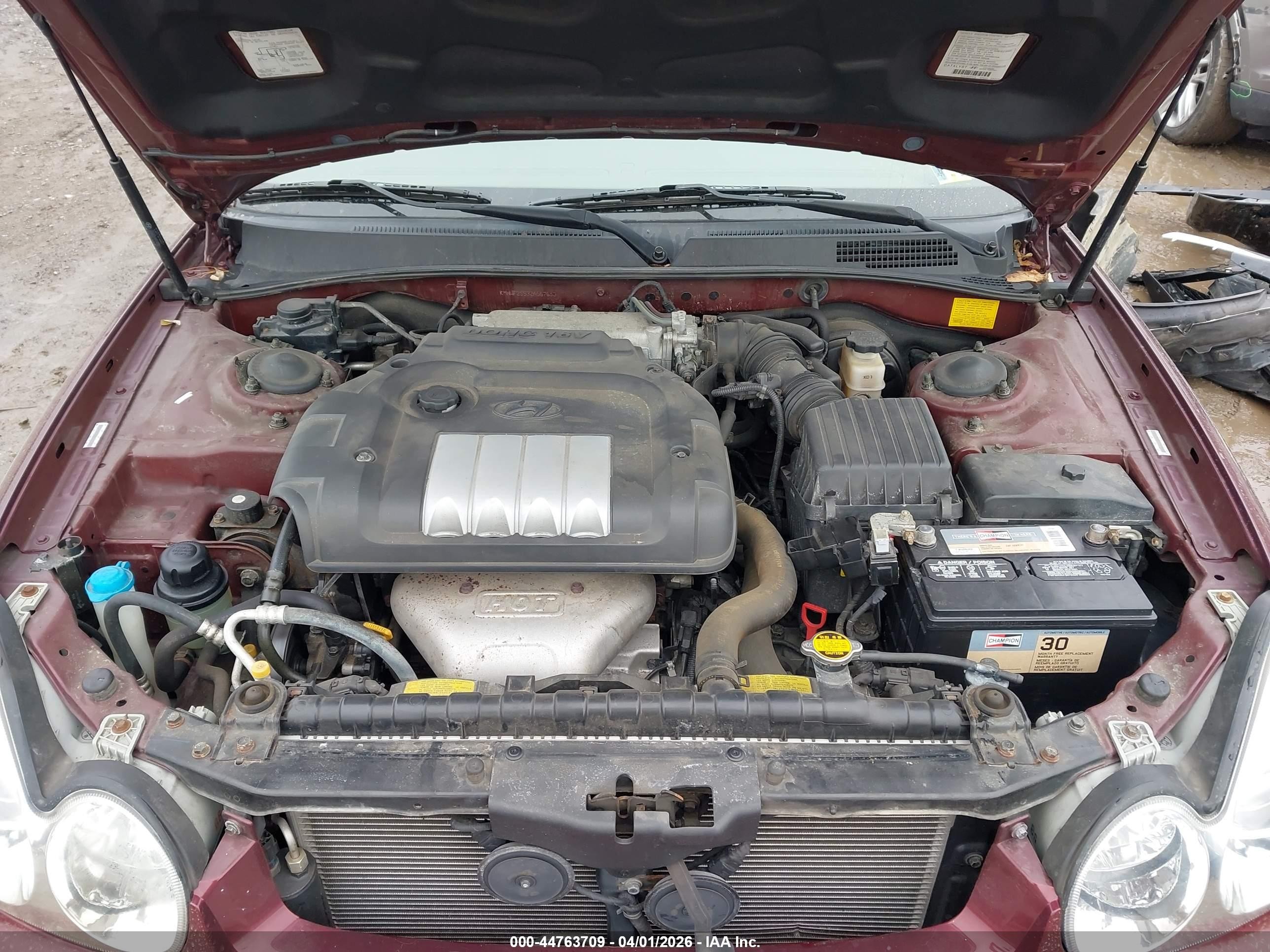 2002 Hyundai Sonata   Red vin: KMHWF25S32A667653