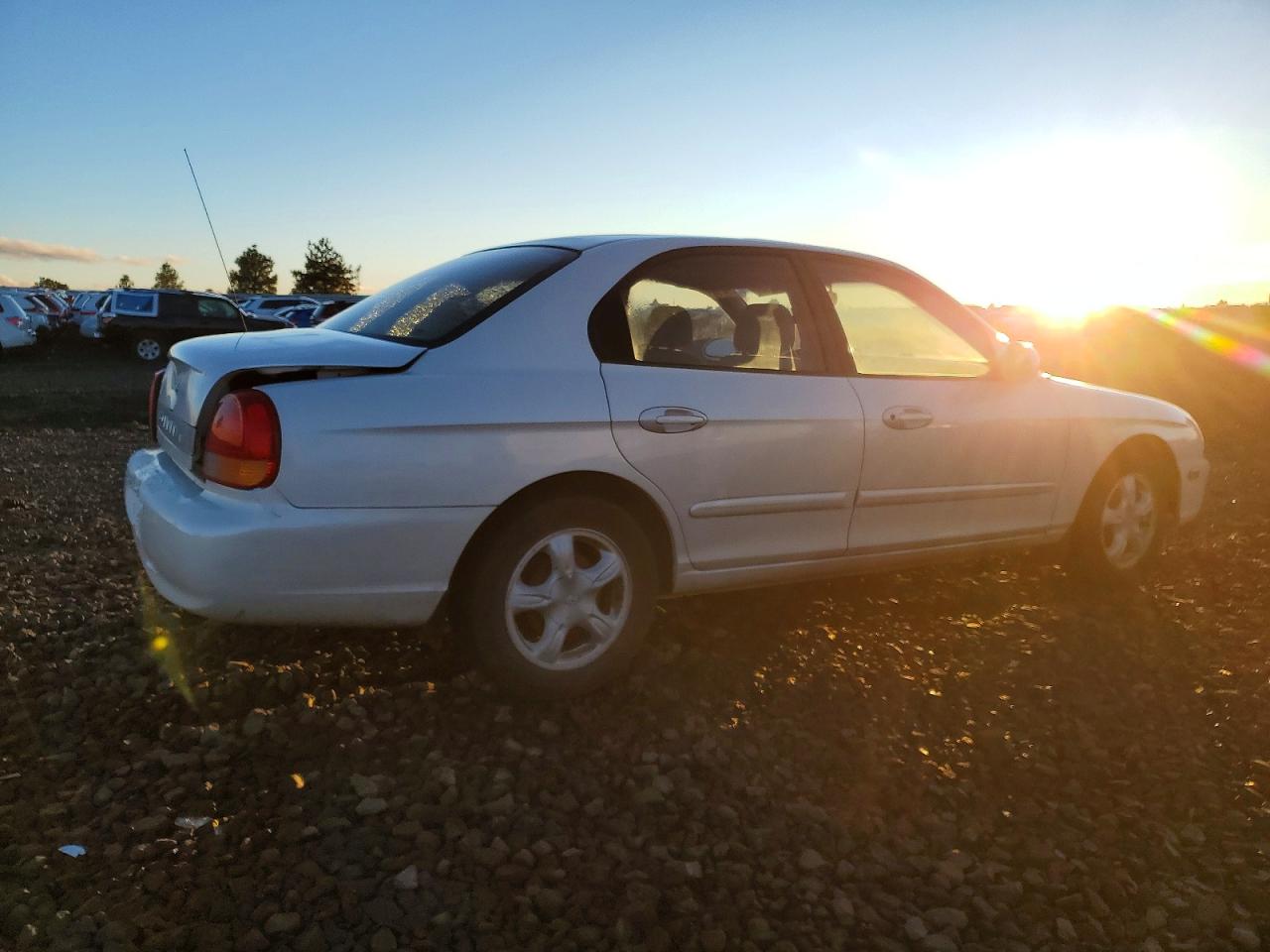 2001 Hyundai Sonata Gl White vin: KMHWF25S41A375542