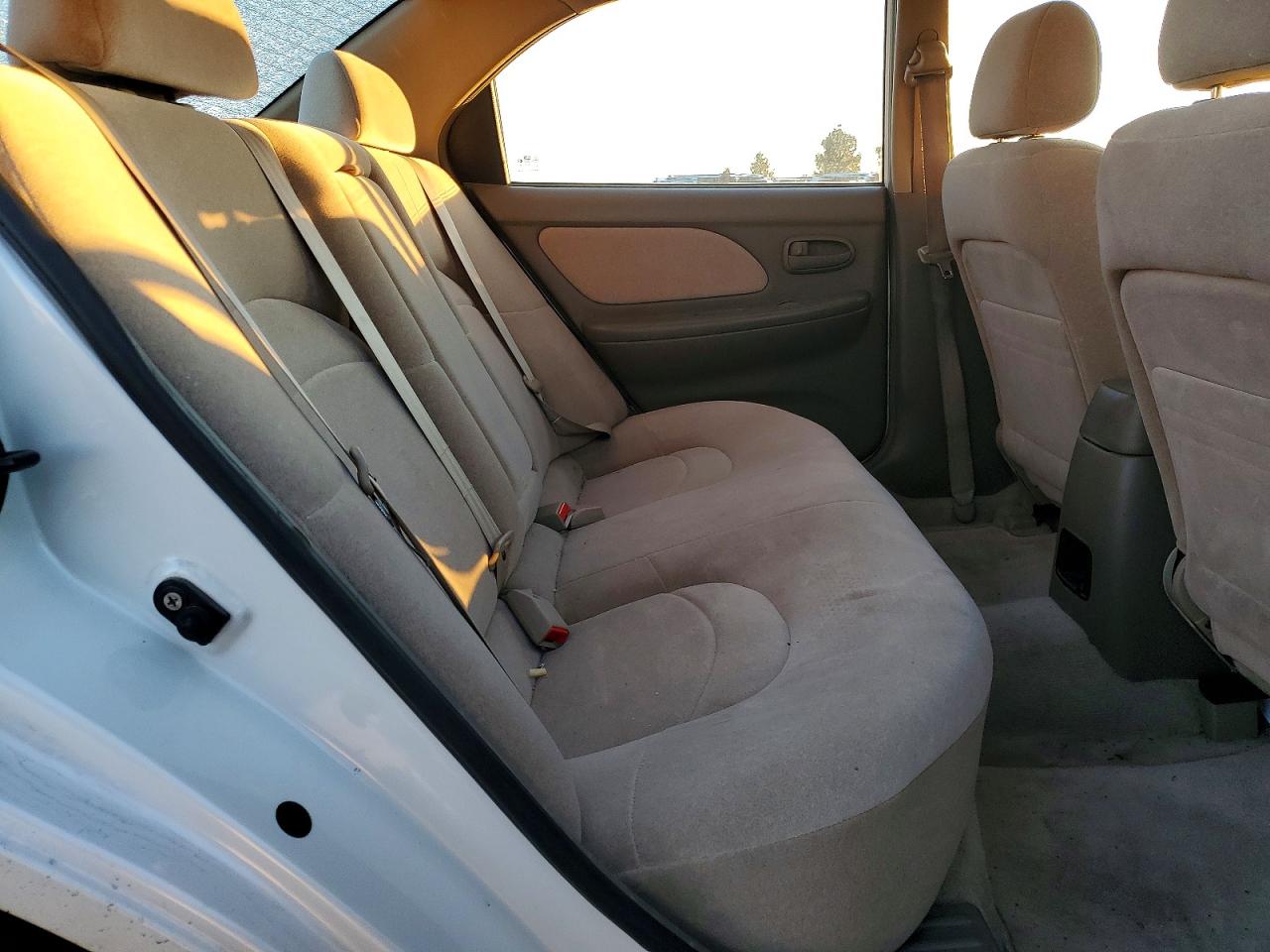 2001 Hyundai Sonata Gl White vin: KMHWF25S41A375542