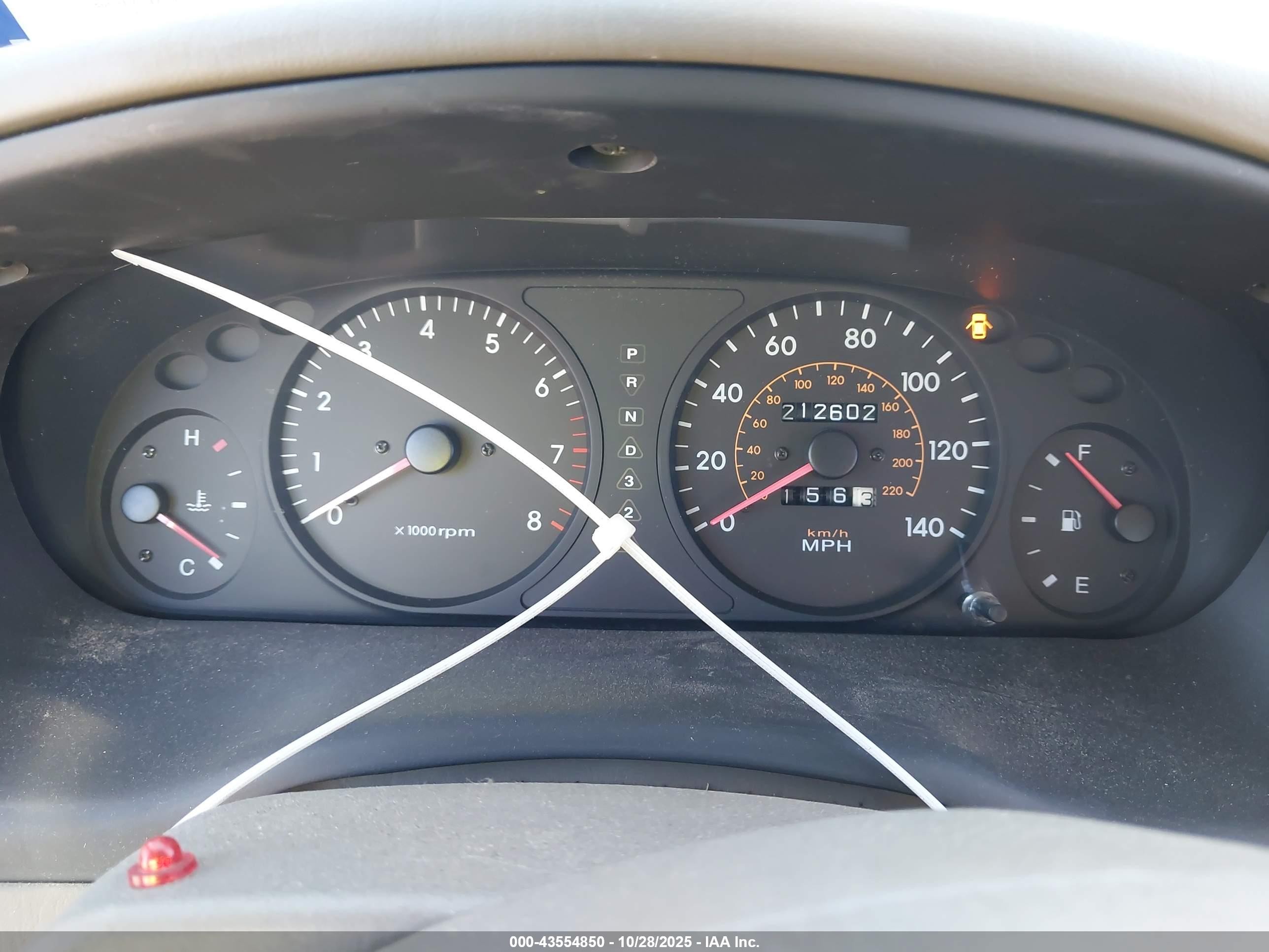 2001 Hyundai Sonata   Белый vin: KMHWF25S41A403128