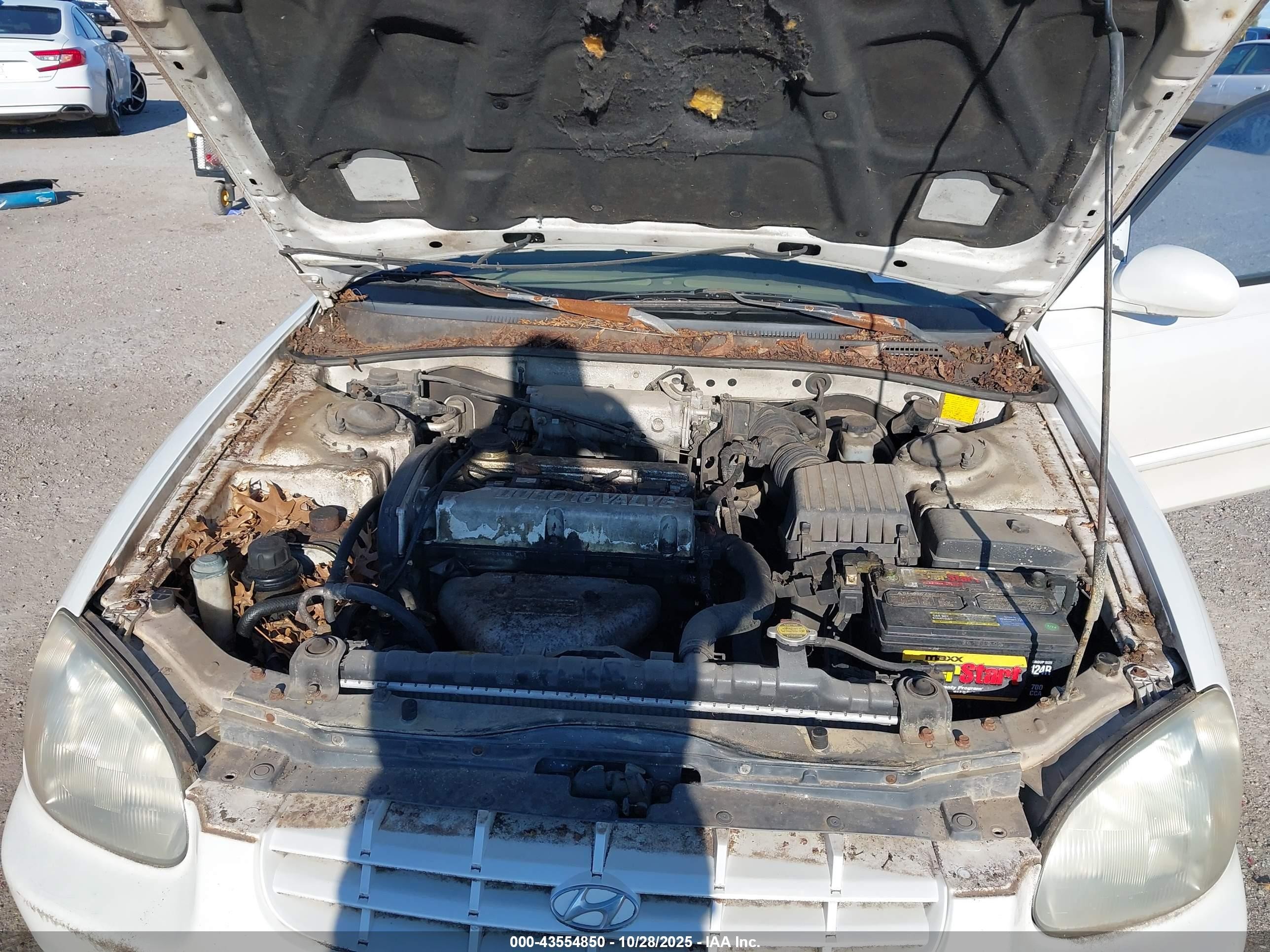 2001 Hyundai Sonata   Белый vin: KMHWF25S41A403128
