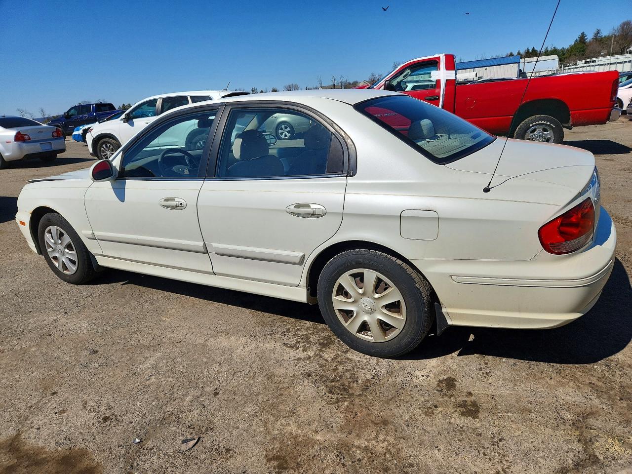 2005 Hyundai Sonata Gl White vin: KMHWF25S45A127619