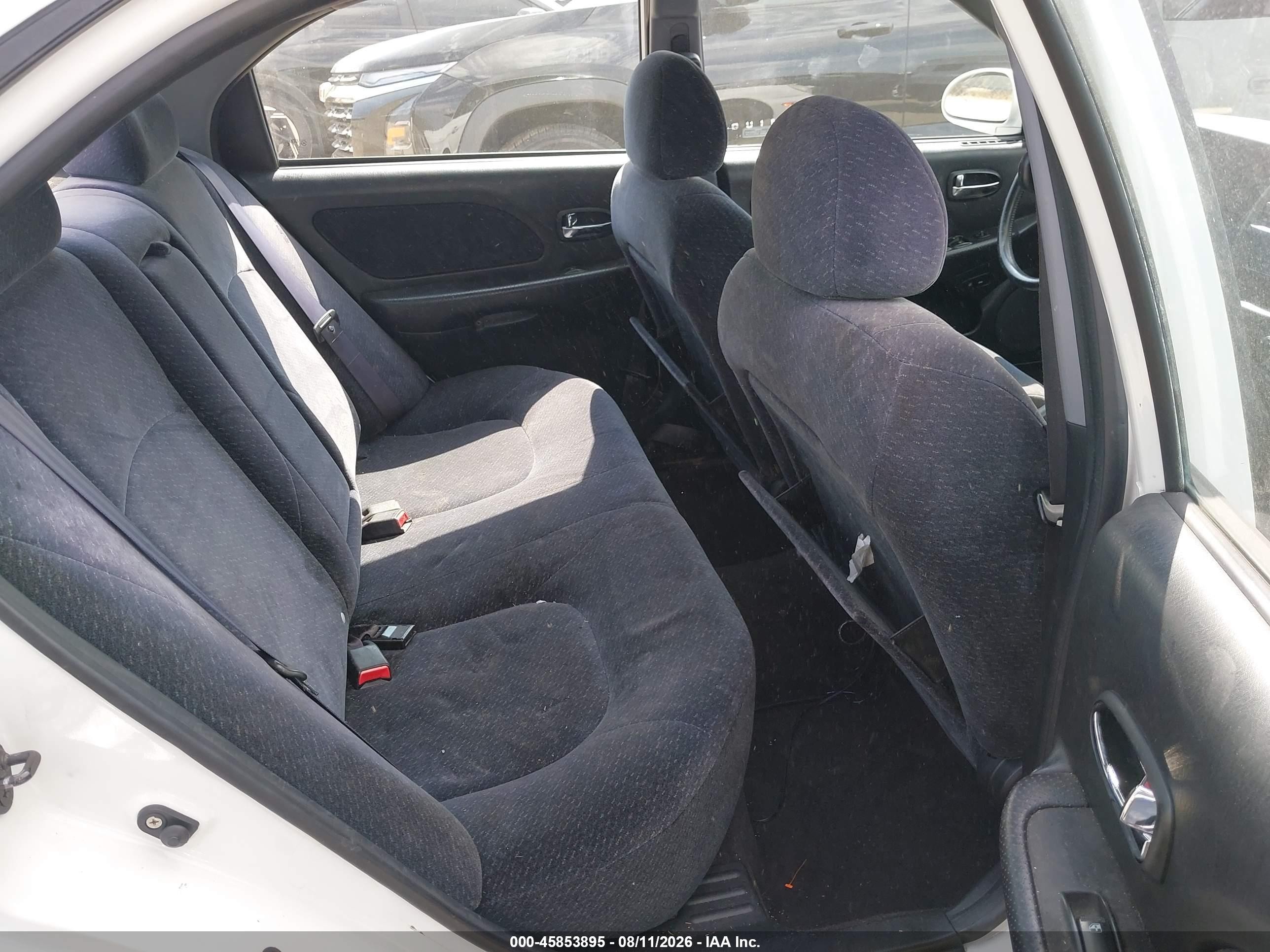 2002 Hyundai Sonata   White vin: KMHWF25S62A528195