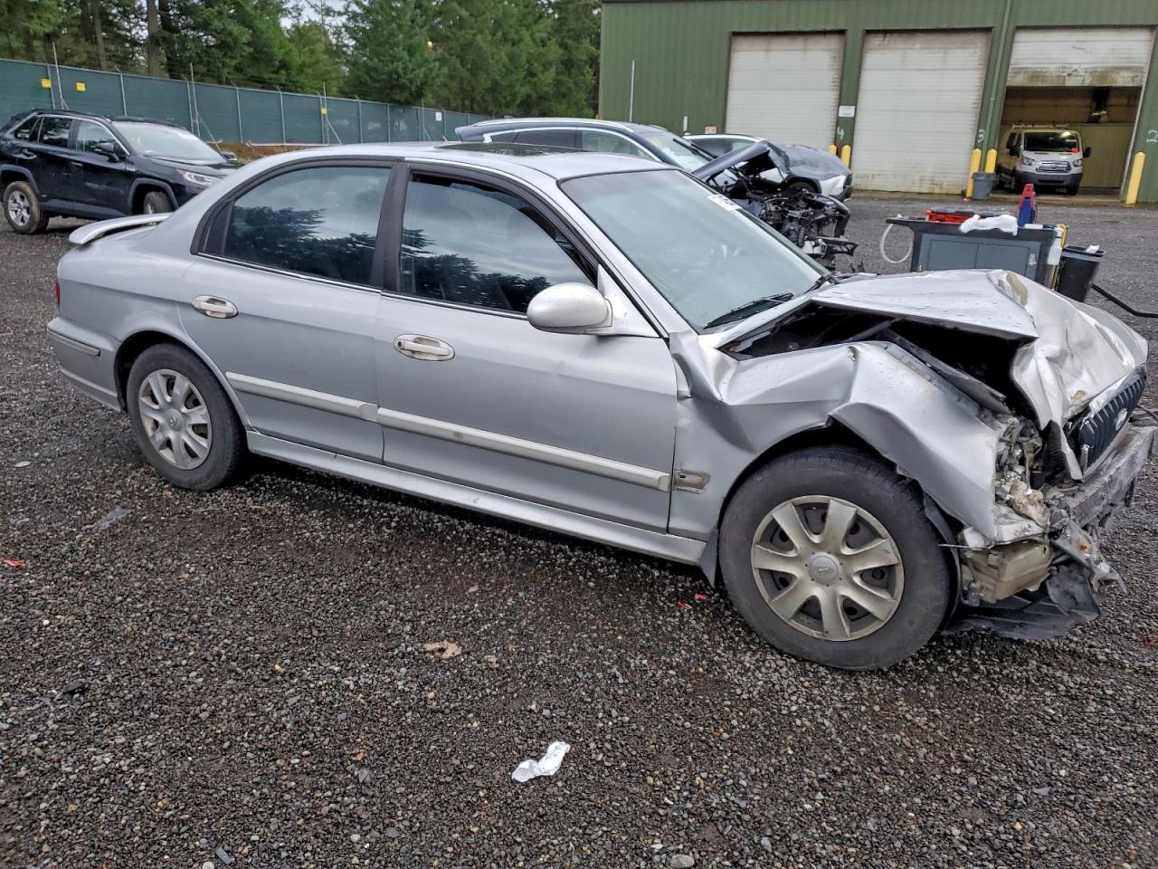 2002 Hyundai Sonata Gl Silver vin: KMHWF25S62A613036