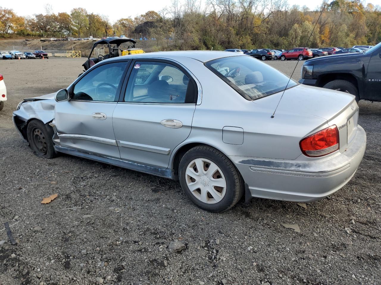 2002 Hyundai Sonata Gl Silver vin: KMHWF25S62A679005