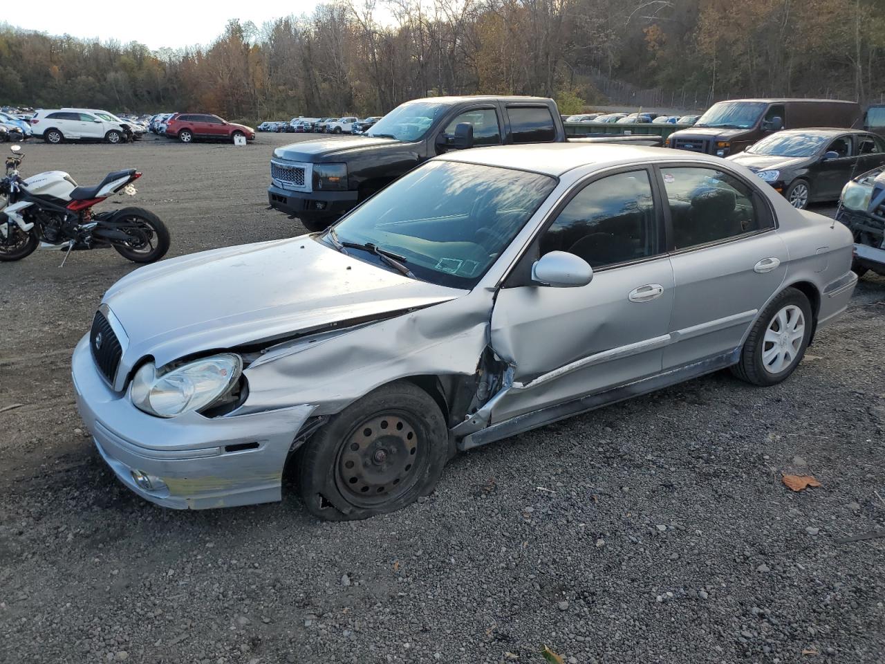2002 Hyundai Sonata Gl Silver vin: KMHWF25S62A679005
