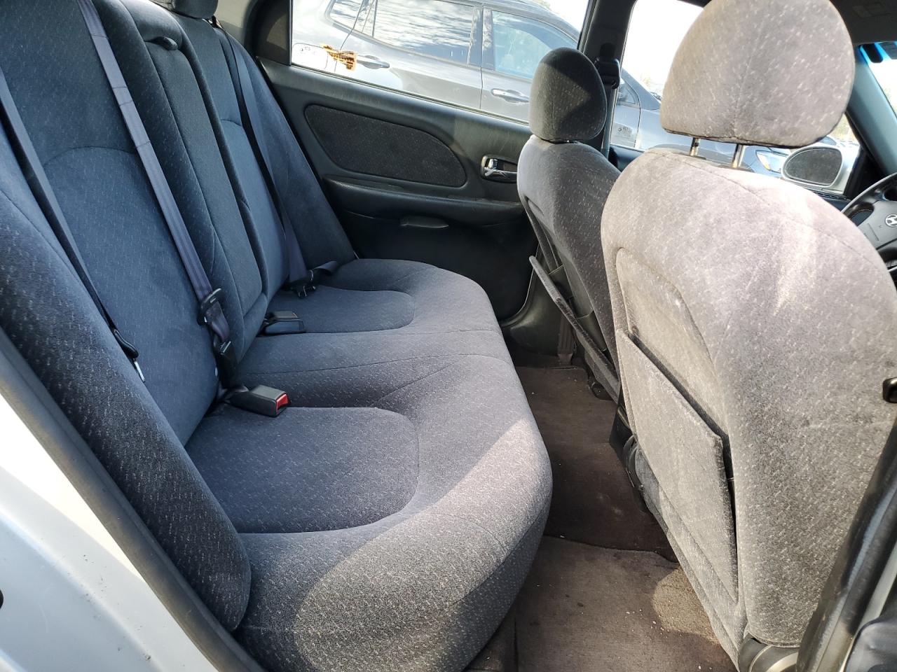 2002 Hyundai Sonata Gl Silver vin: KMHWF25S62A679005